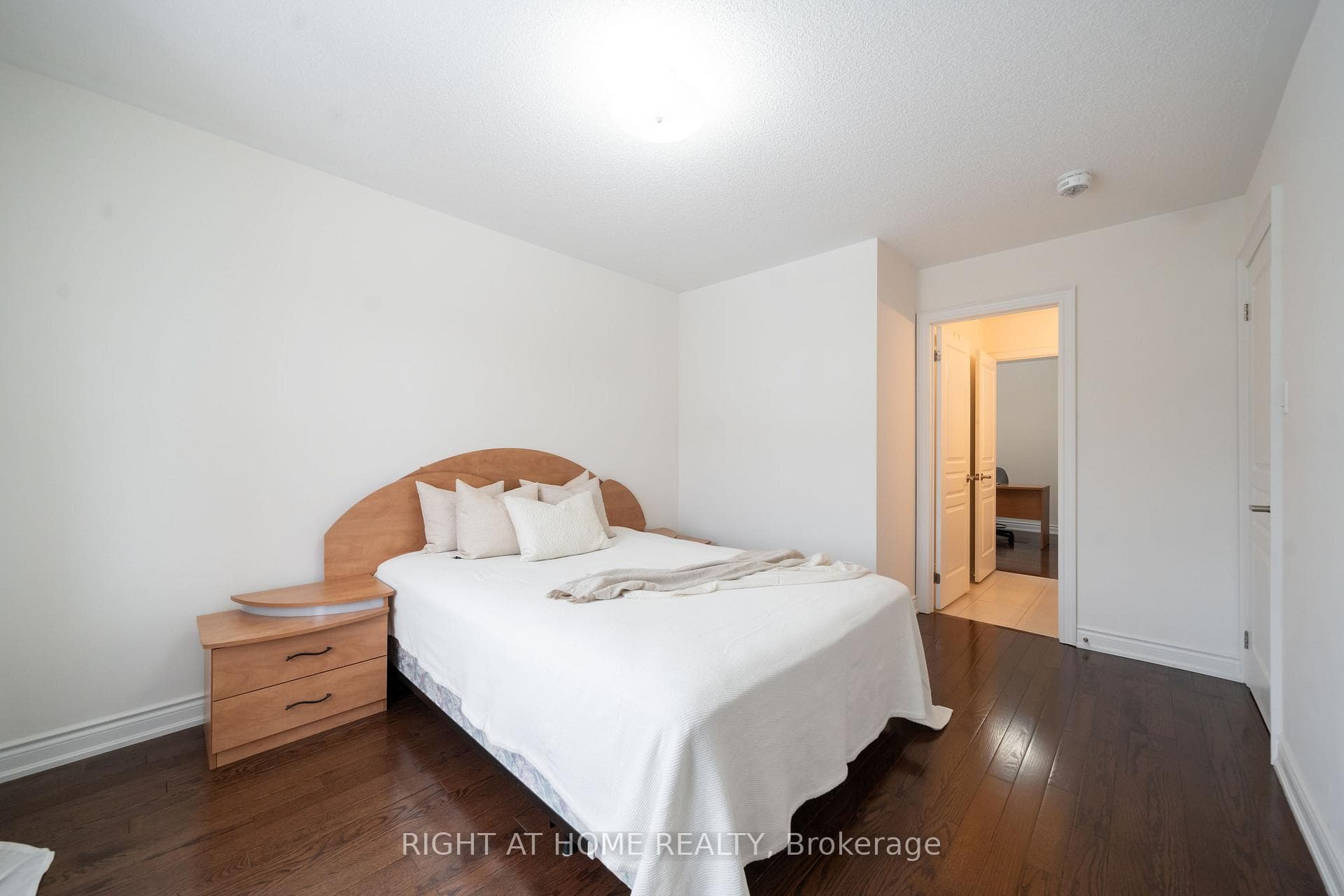 #3 BEDROOM/4PC ENSUITE BATH