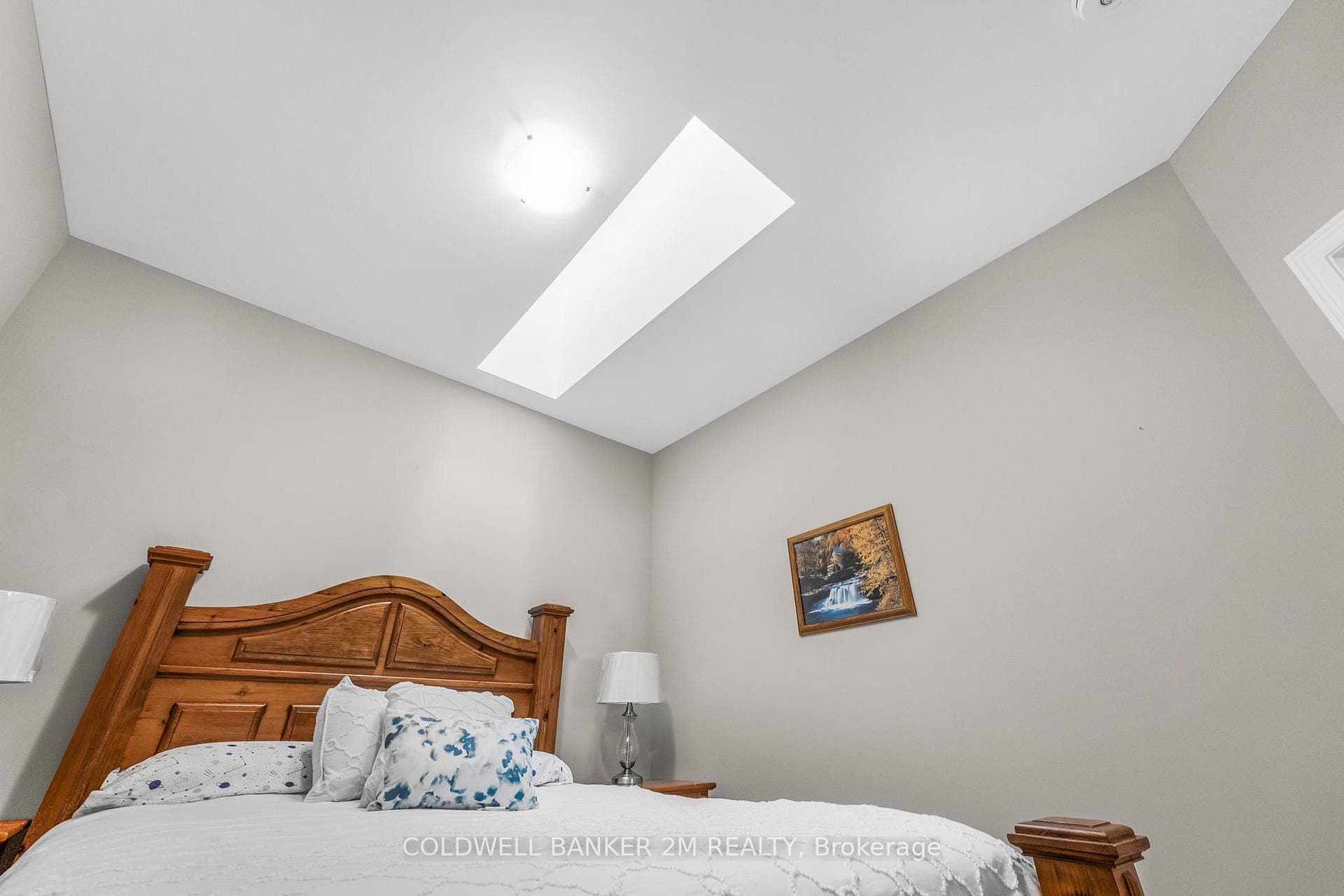 10 Crispin Street photo 9