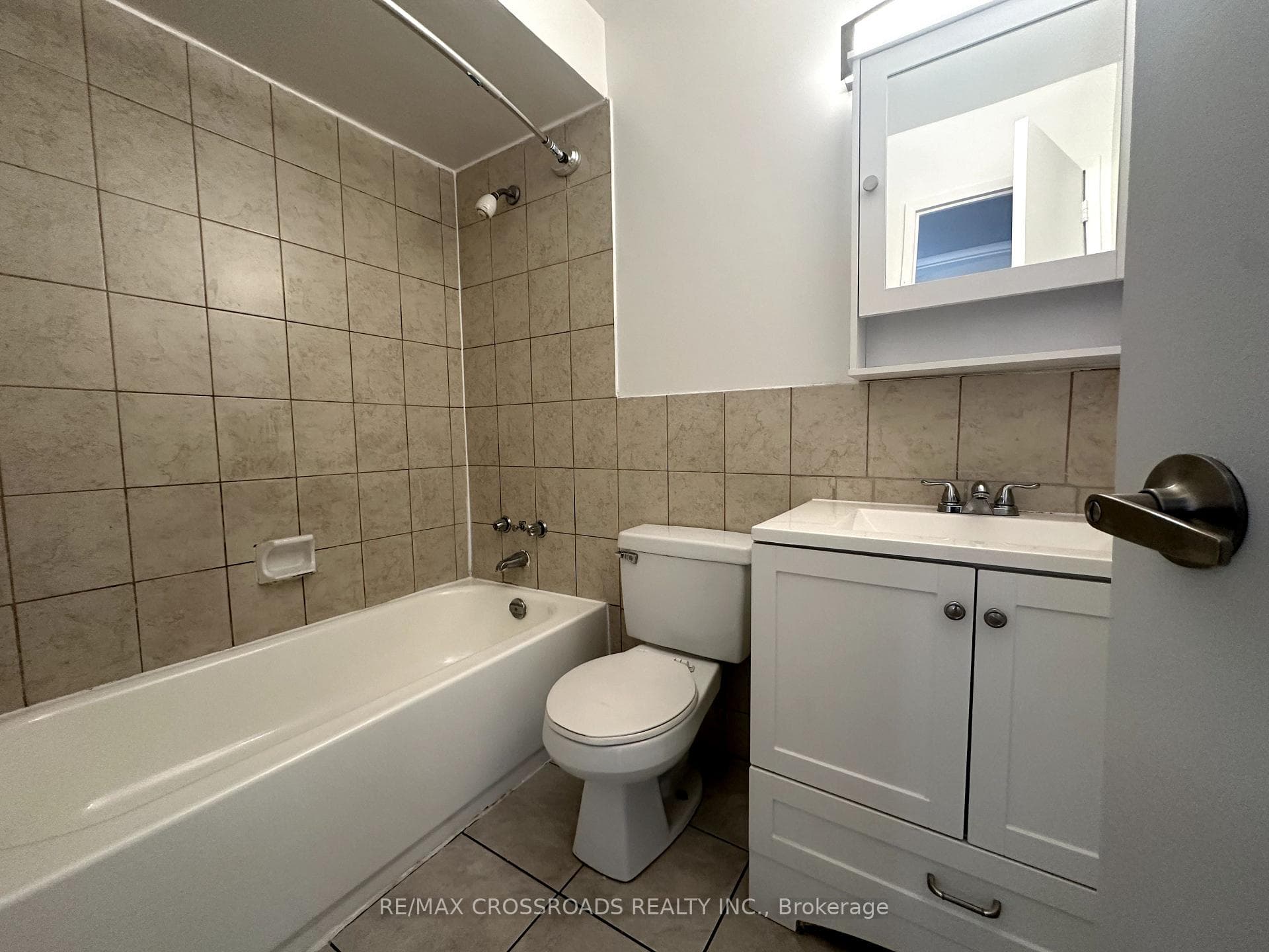 1191 Ellesmere Road Unit 101 photo 8