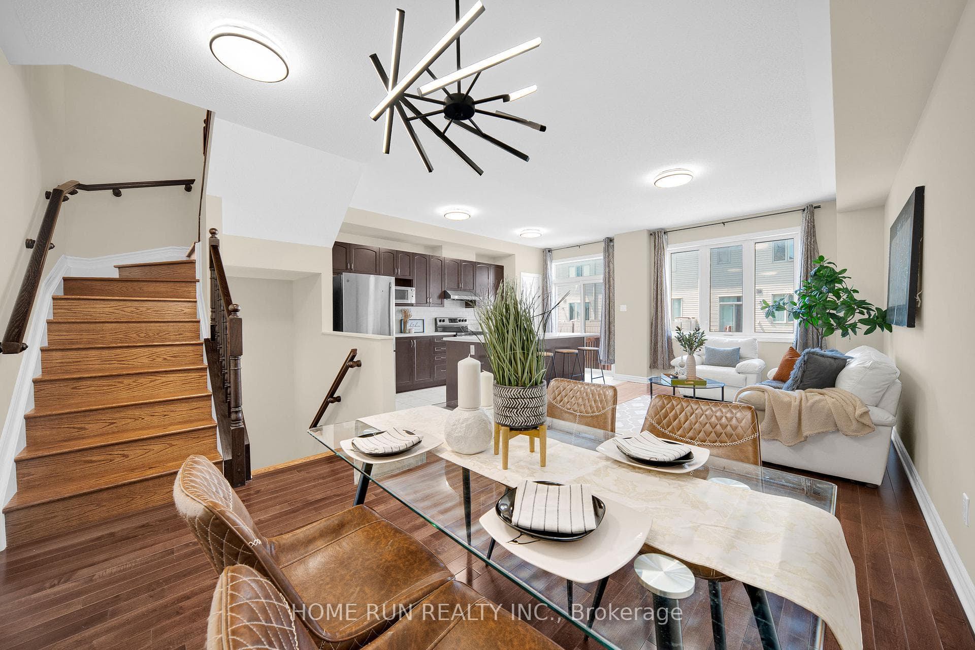 818 Clarity Avenue photo 9