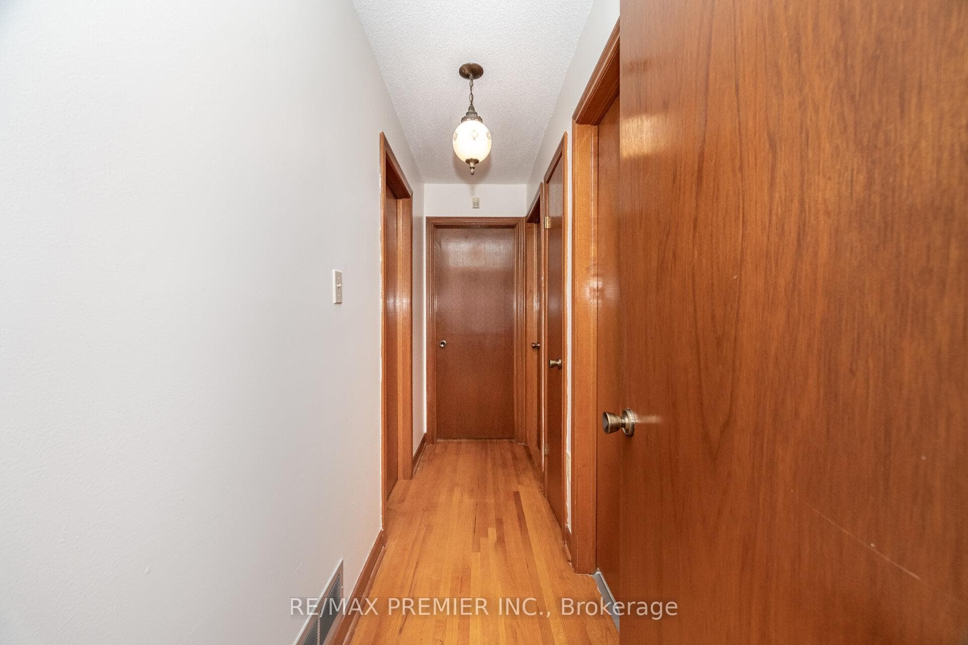 33 Arthur Griffith Drive photo 19