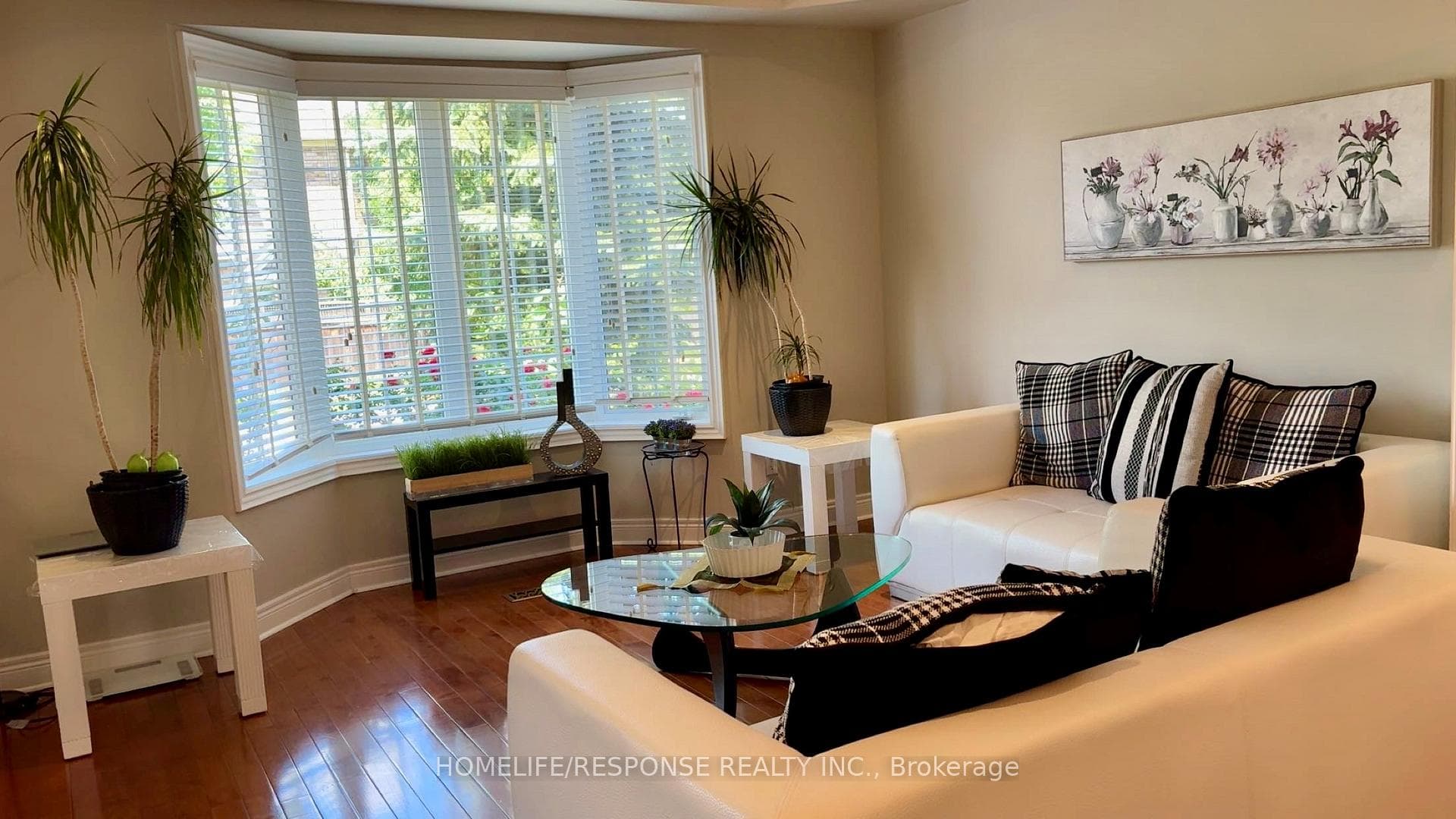 1382 STOREY Drive photo 10