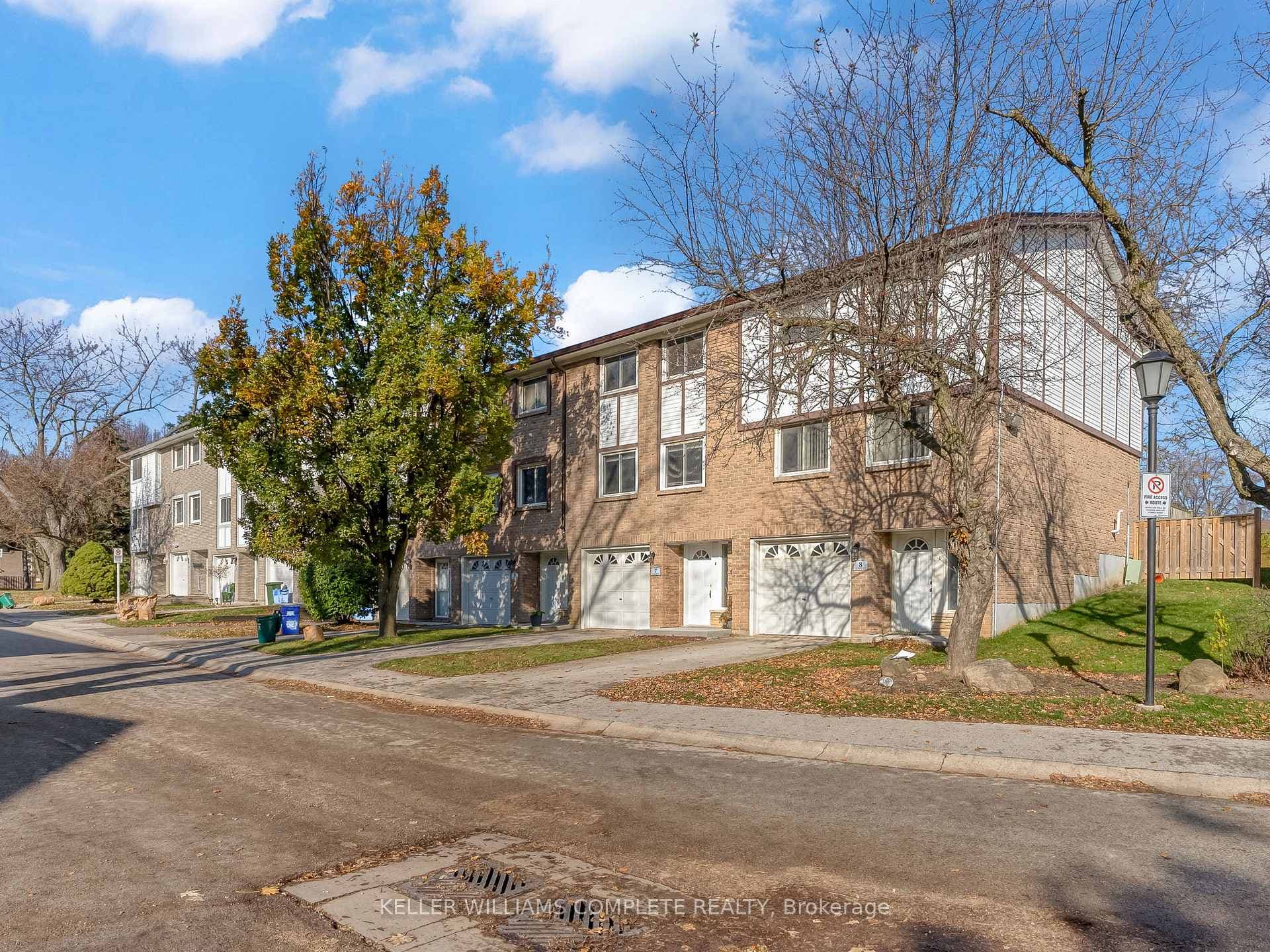 145 Rice Avenue Unit 7 photo 2