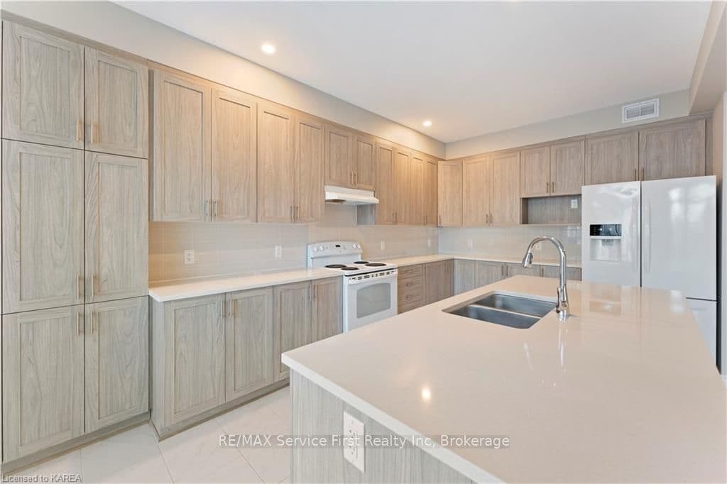1347 GRAYSON Drive photo 10