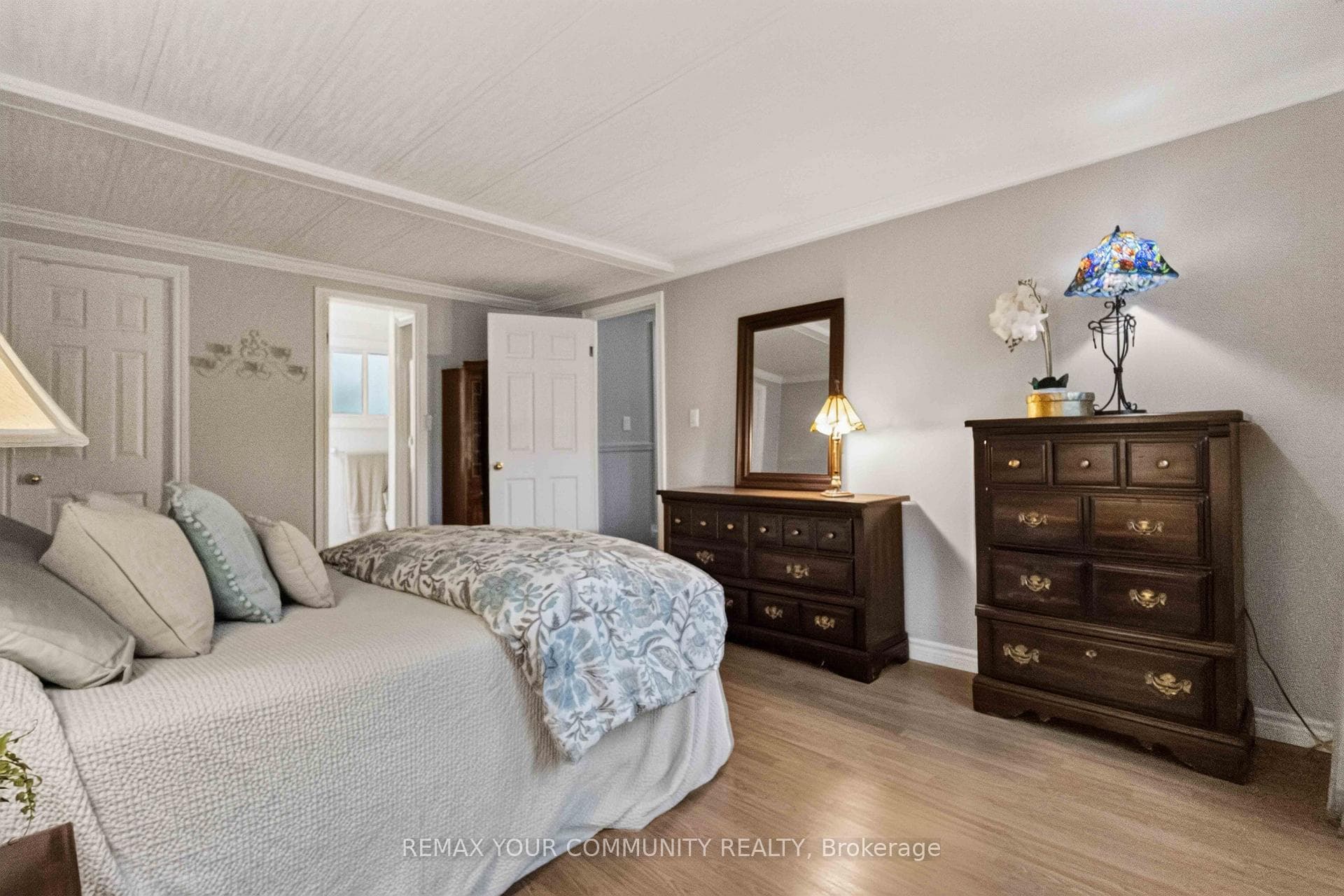 165 Roxanna Drive photo 24