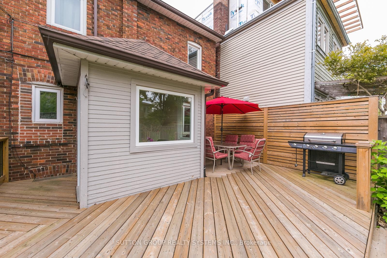 42 Runnymede Road photo 38