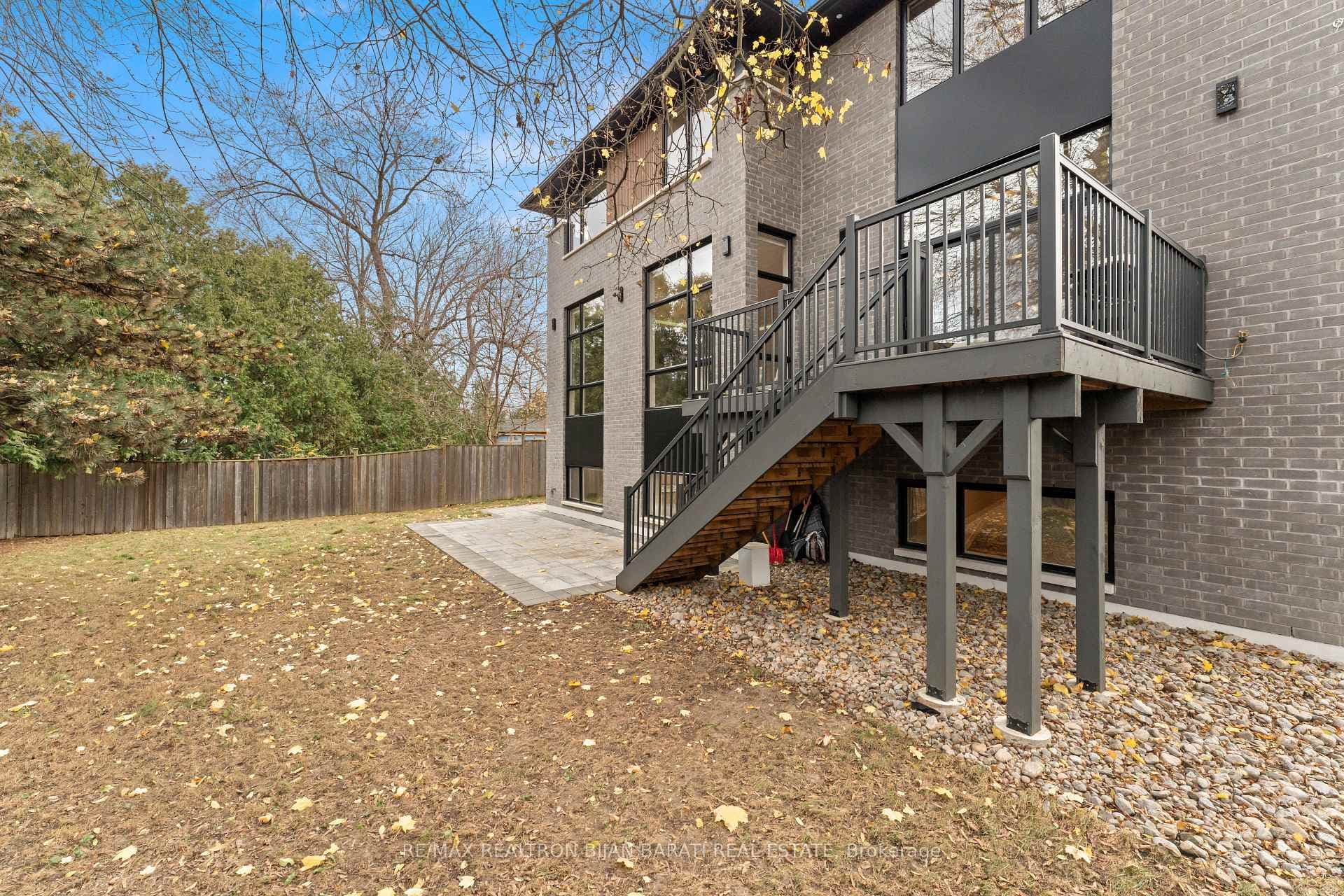 8 Ravenscroft Circle photo 35