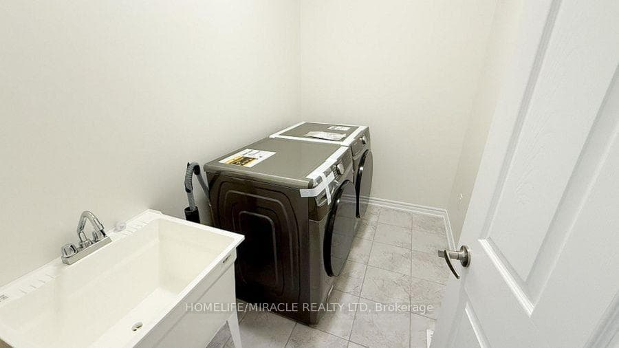 1135 Plymouth Drive photo 11