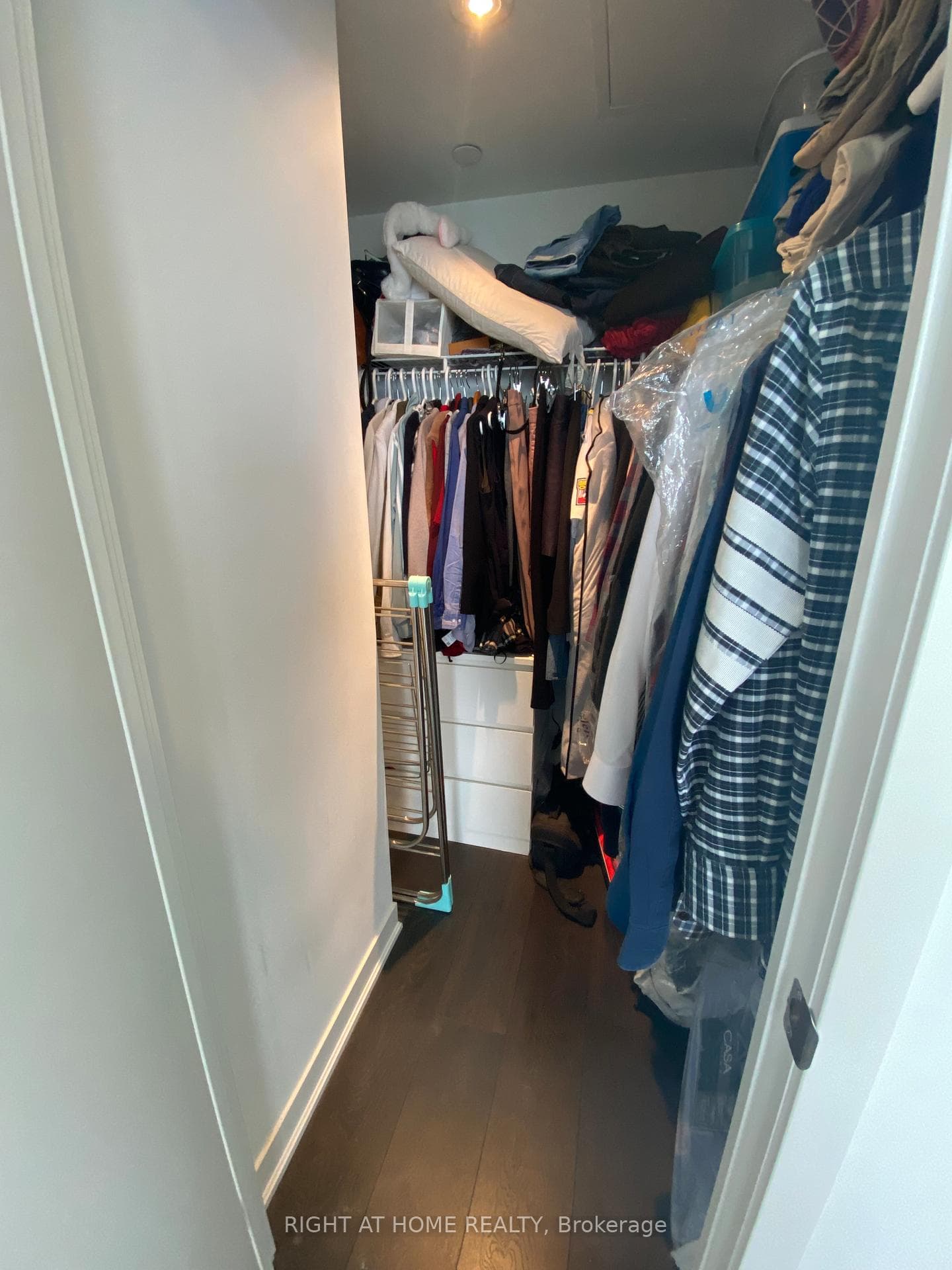 88 Harbour Street Unit 5605 photo 6