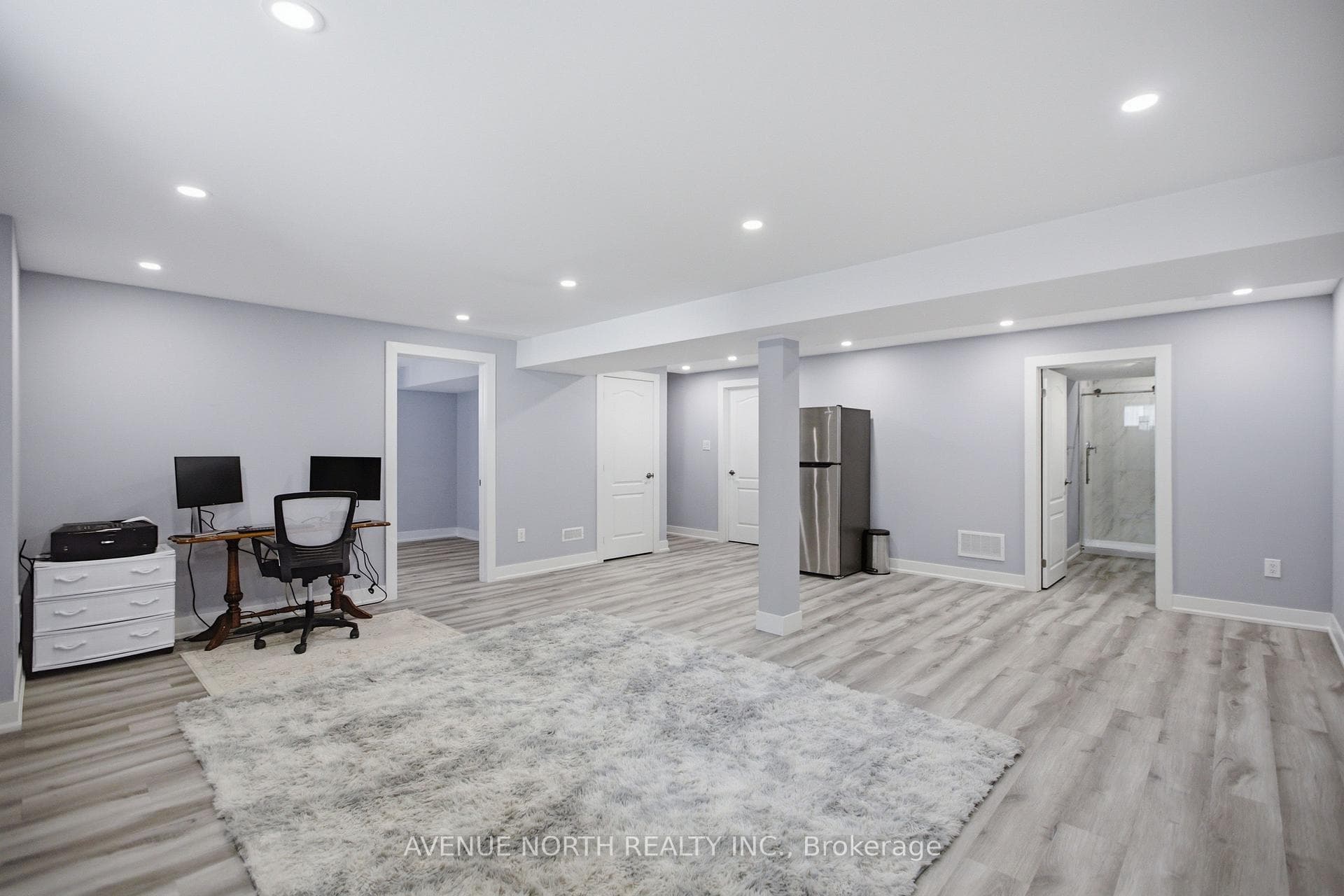 112 Sunita Crescent photo 35