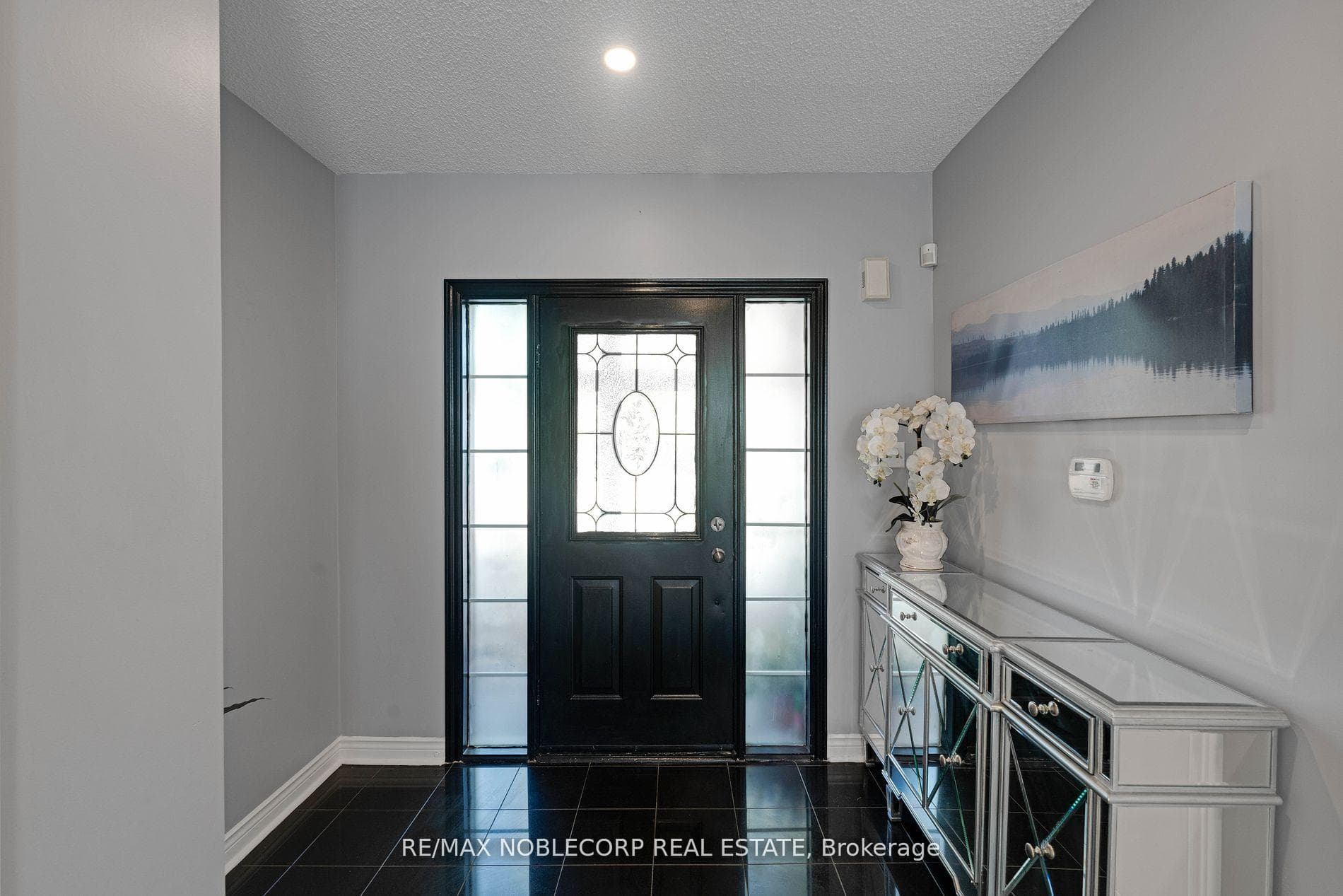 74 Waterbury Street photo 6