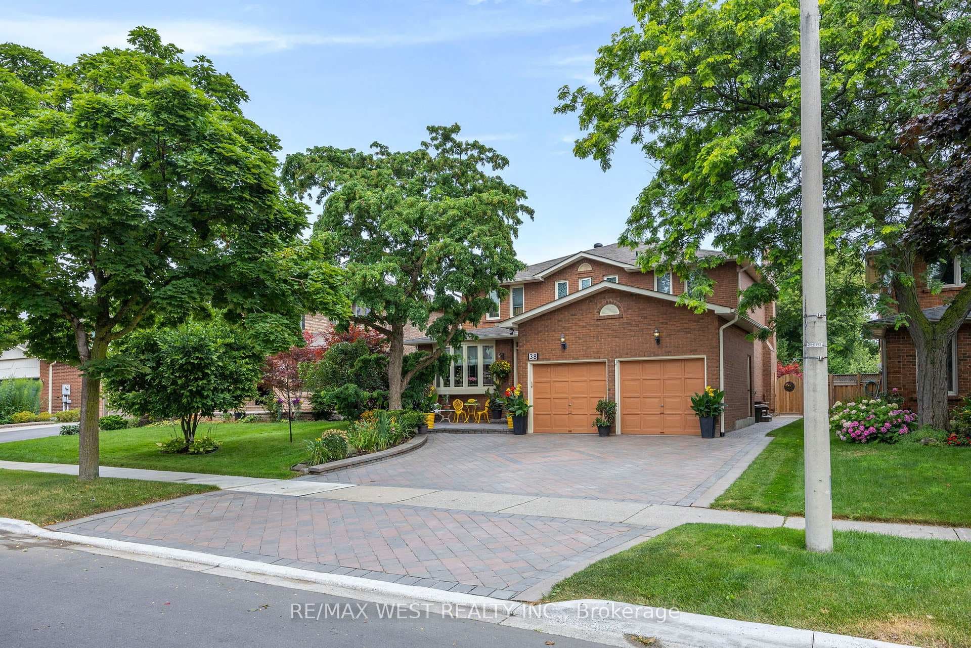 38 Addison Street photo 1
