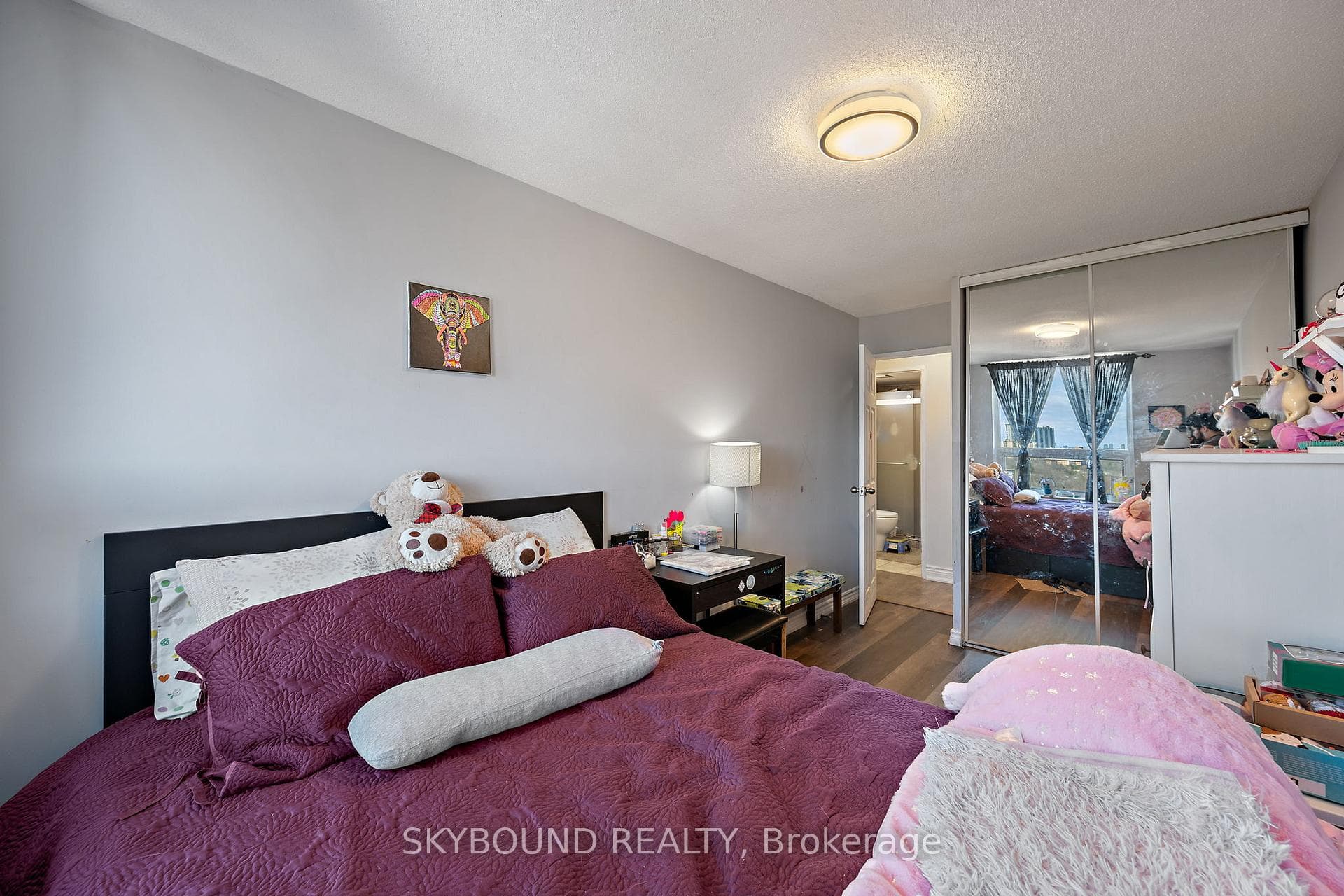 15 La Rose Avenue Unit 1510 photo 8