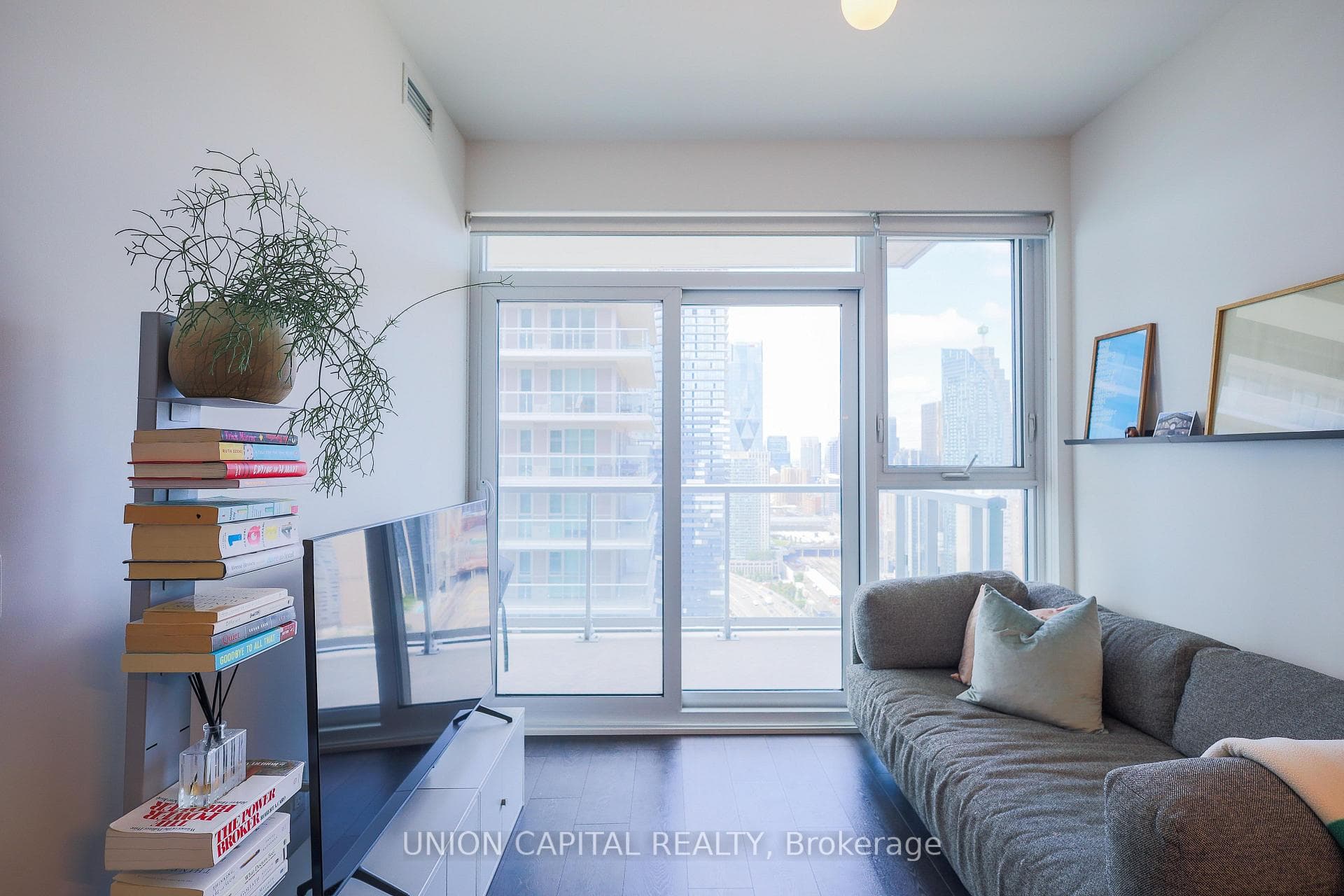 20 Richardson Street Unit 3407 photo 17