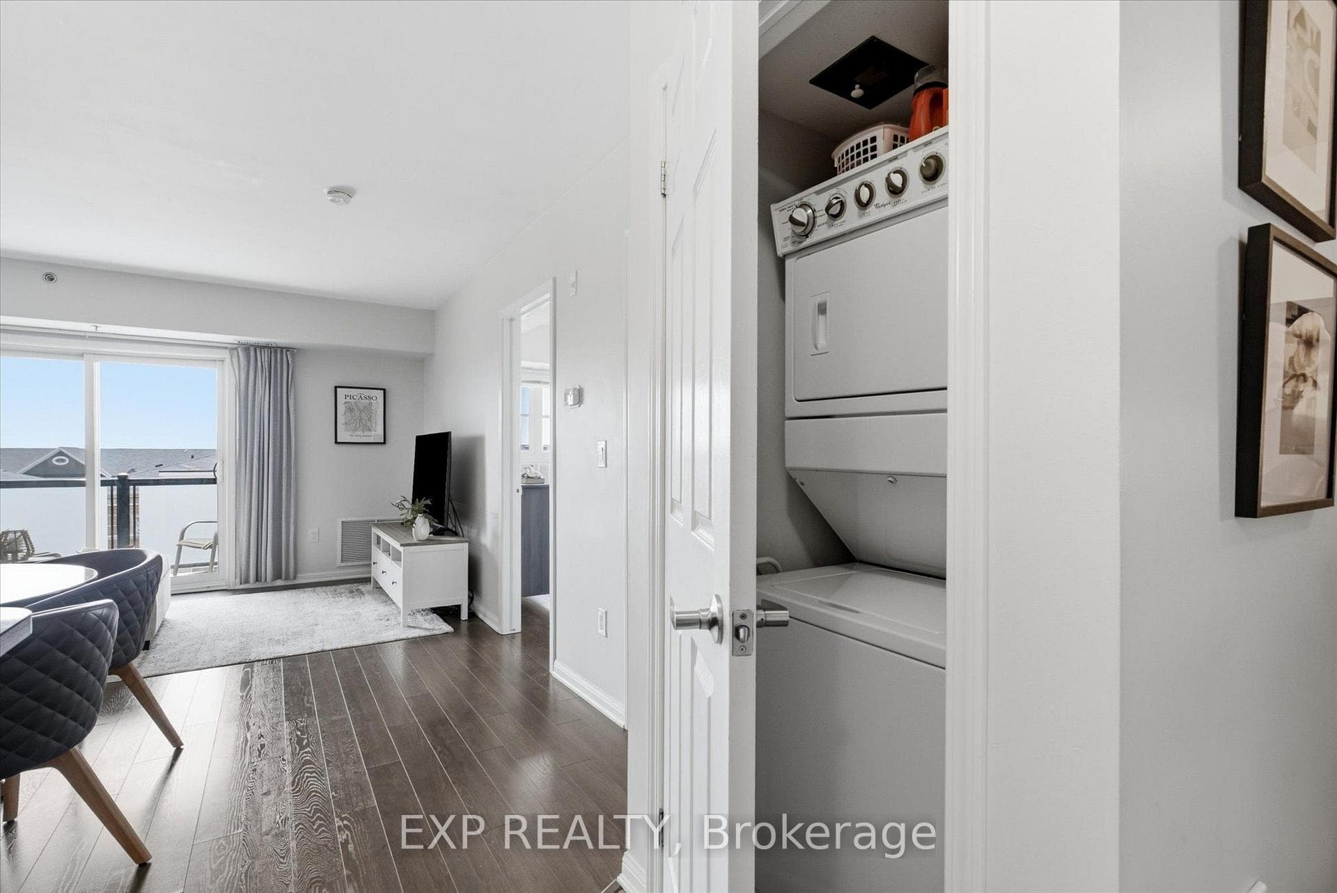 60 Baycliffe Crescent Unit 412A photo 21