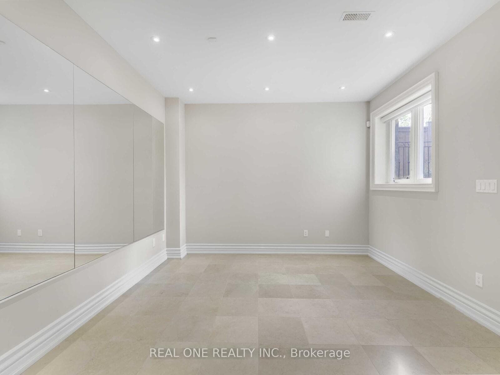25 Dempsey Crescent photo 14