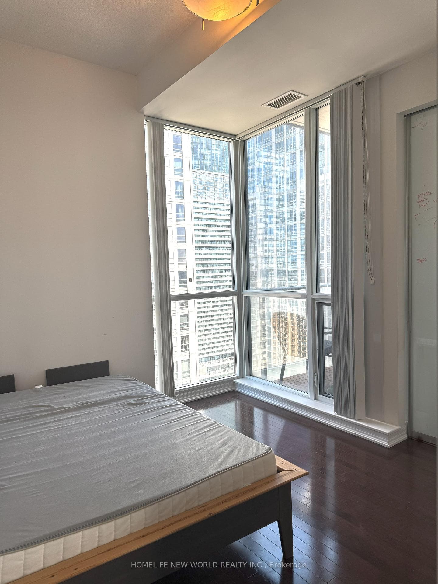 770 Bay Street Unit Ph206 photo 12