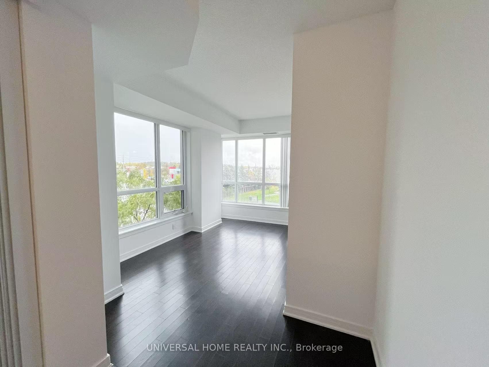 9199 Yonge Street Unit SE208 photo 6