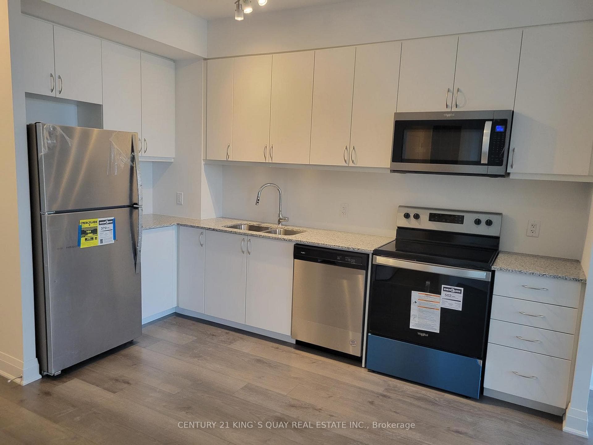 3220 Sheppard Avenue Unit 1706 photo 4