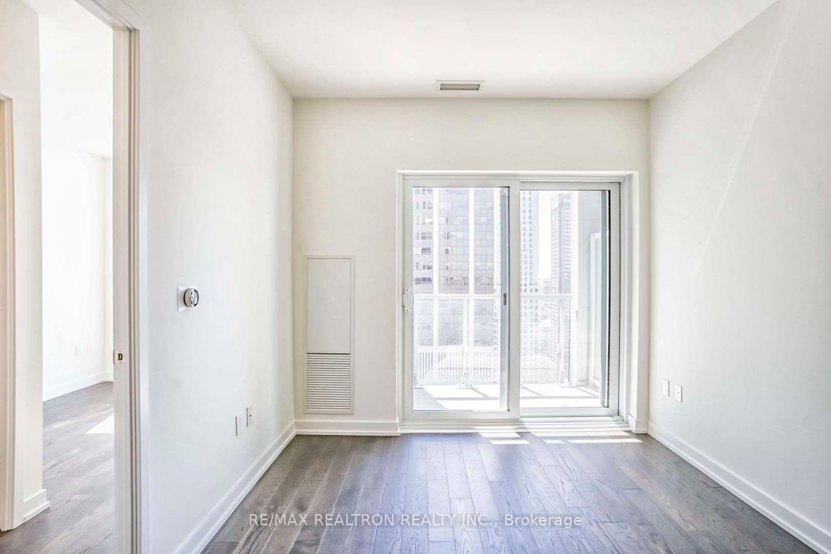 1 Yorkville Avenue Unit 3112 photo 10