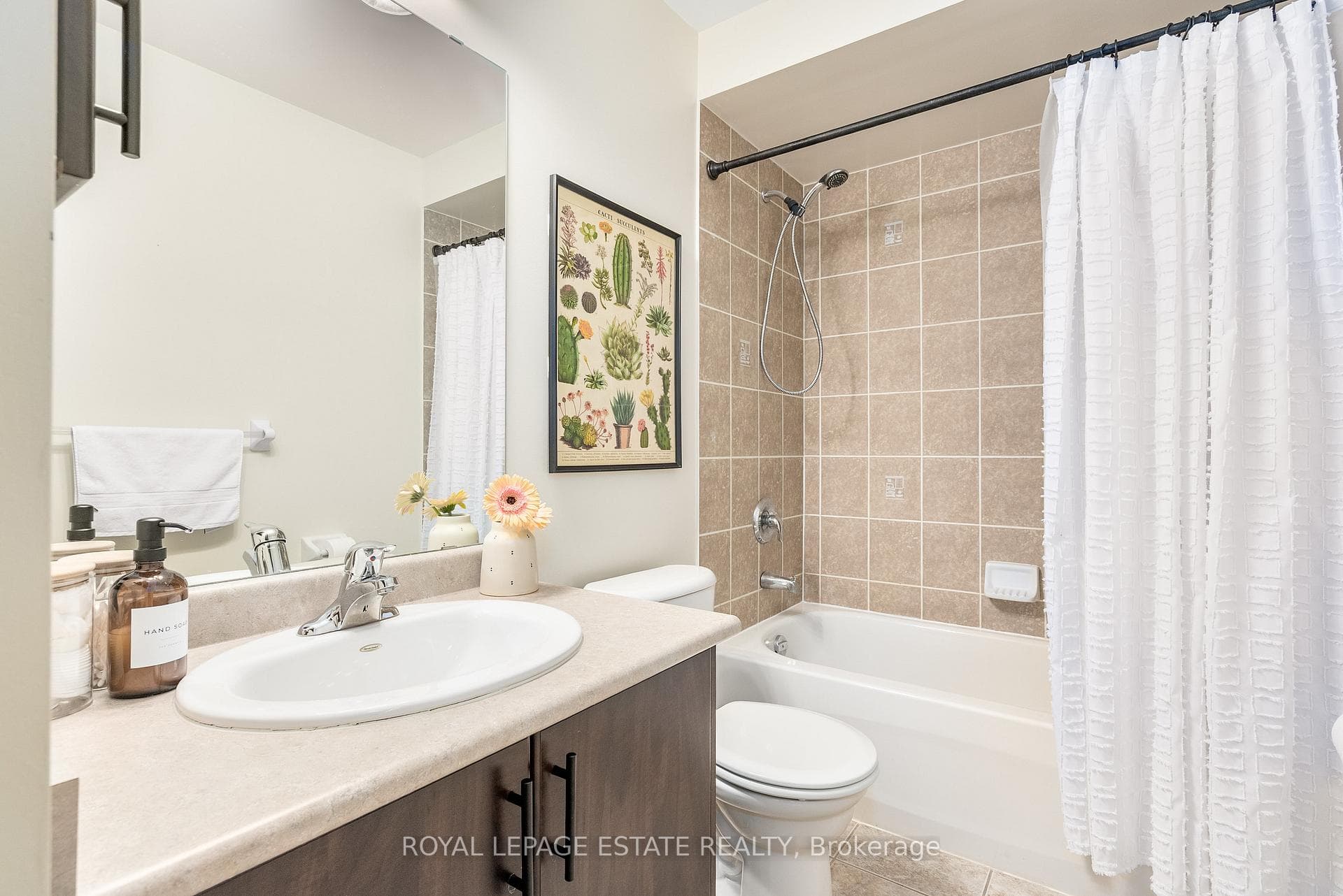6 Curran Hall Crescent photo 31