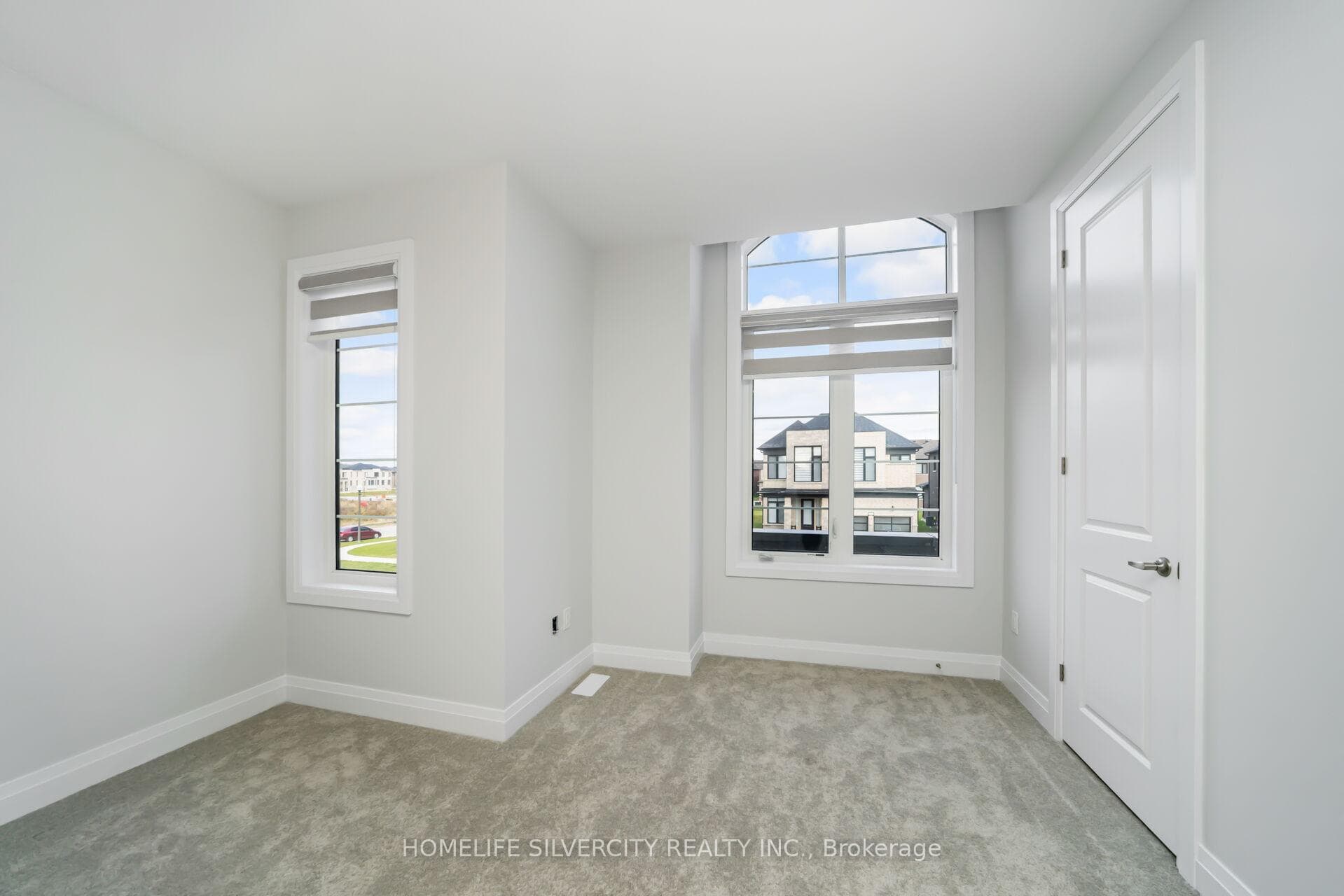 149 Harwood Avenue photo 35