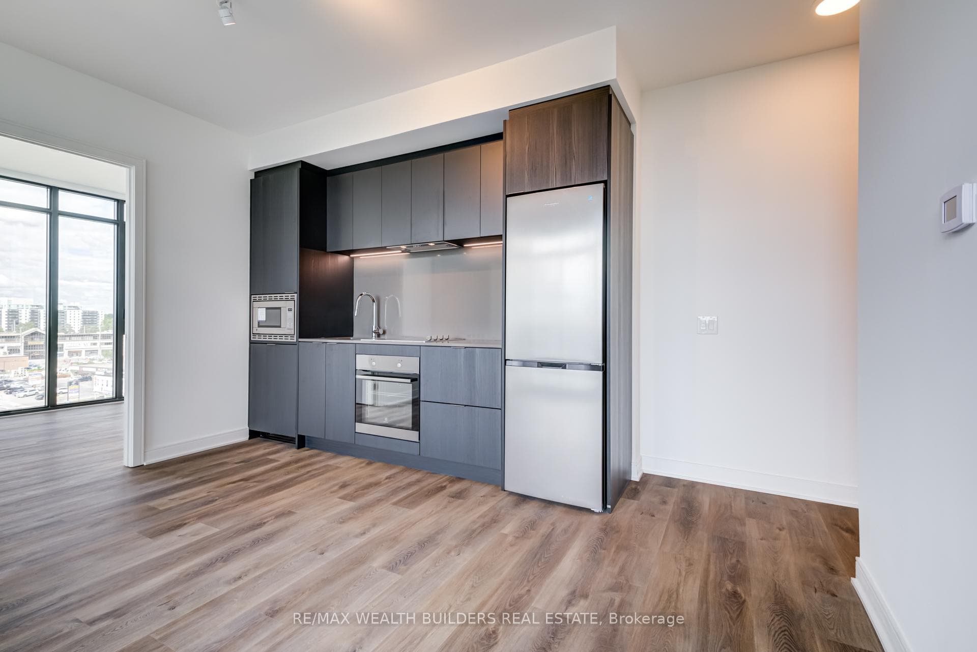 86 Dundas Street Unit 702 photo 15