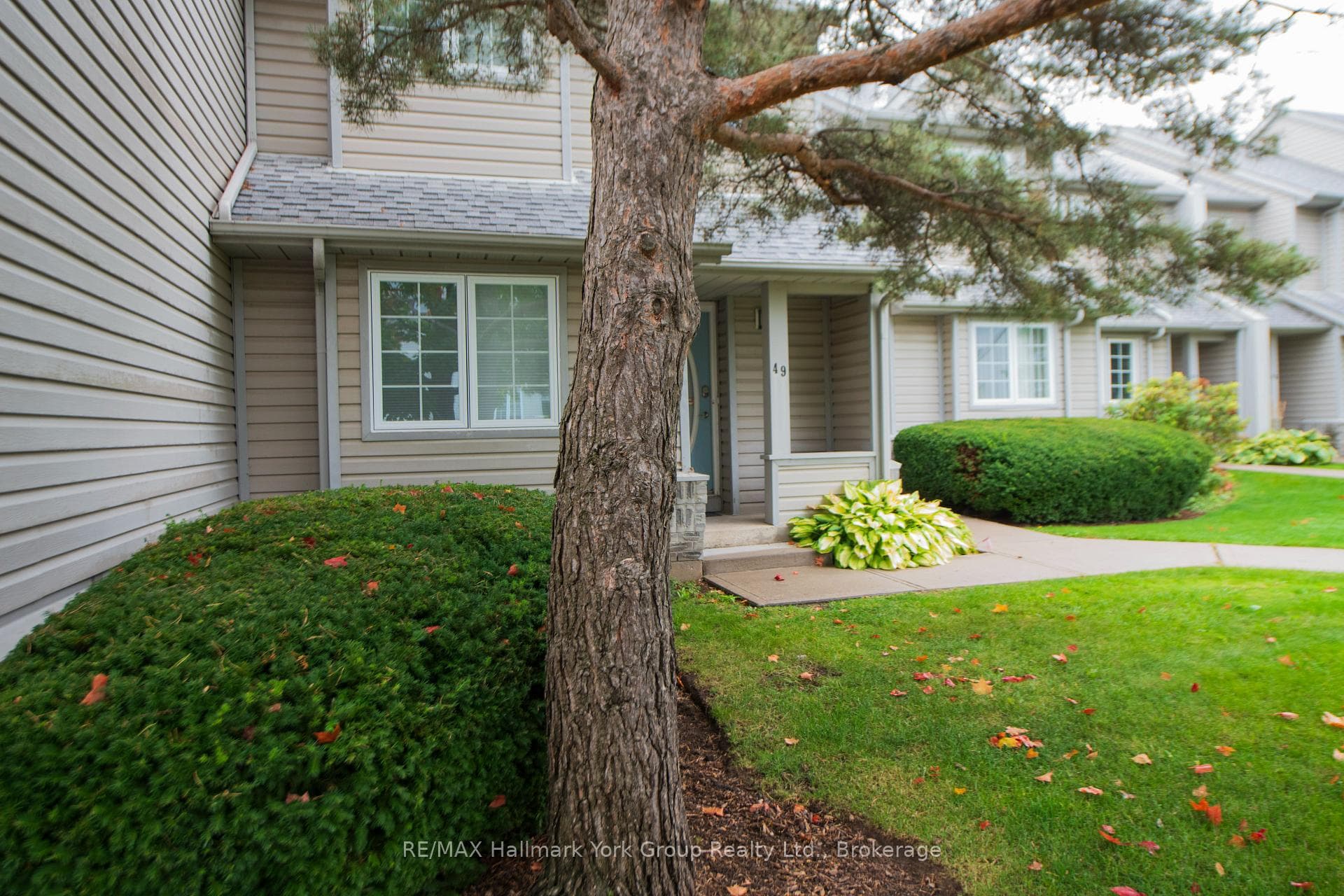 162 Settlers Way Unit 49 photo 4