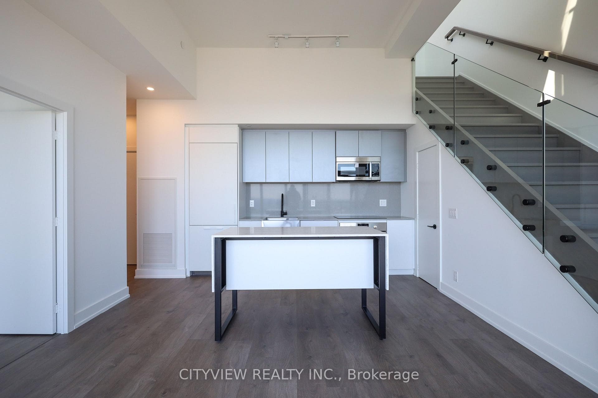 270 Dufferin Street Unit PH5 photo 10