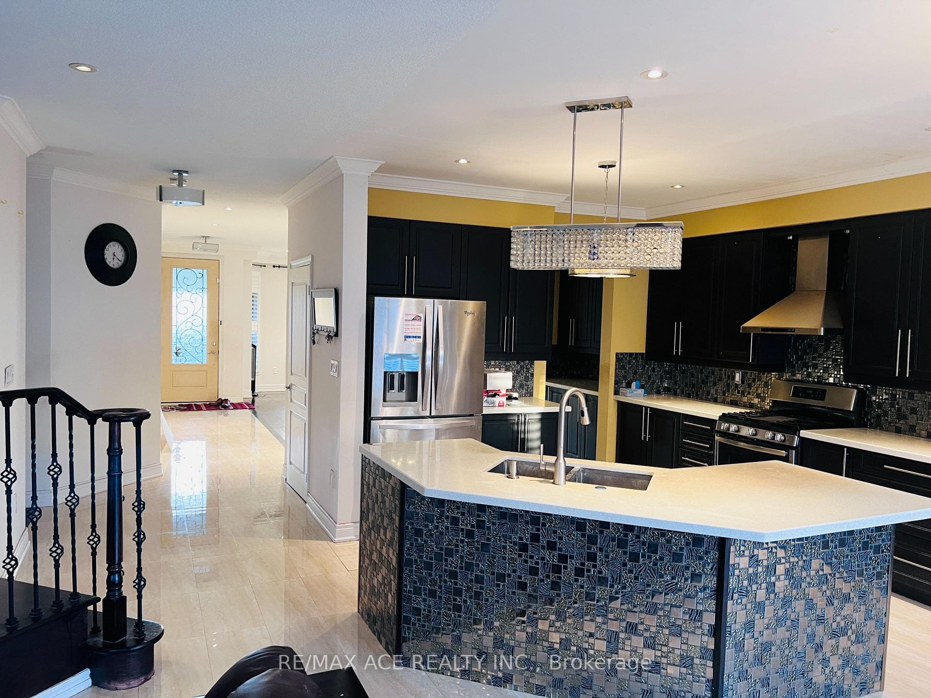 23 Appleview Road Unit Main photo 8