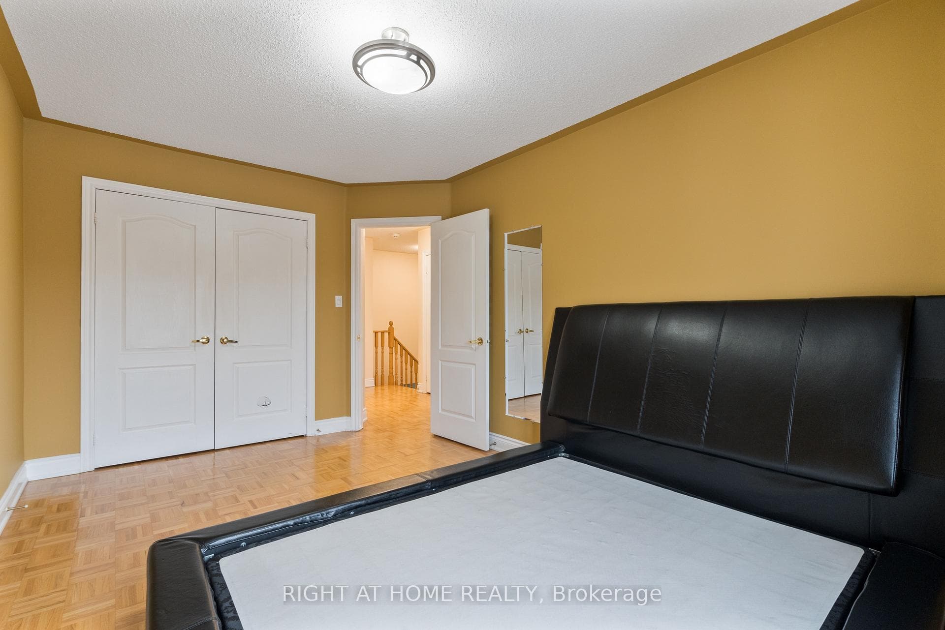 16 Honeywood Road photo 20