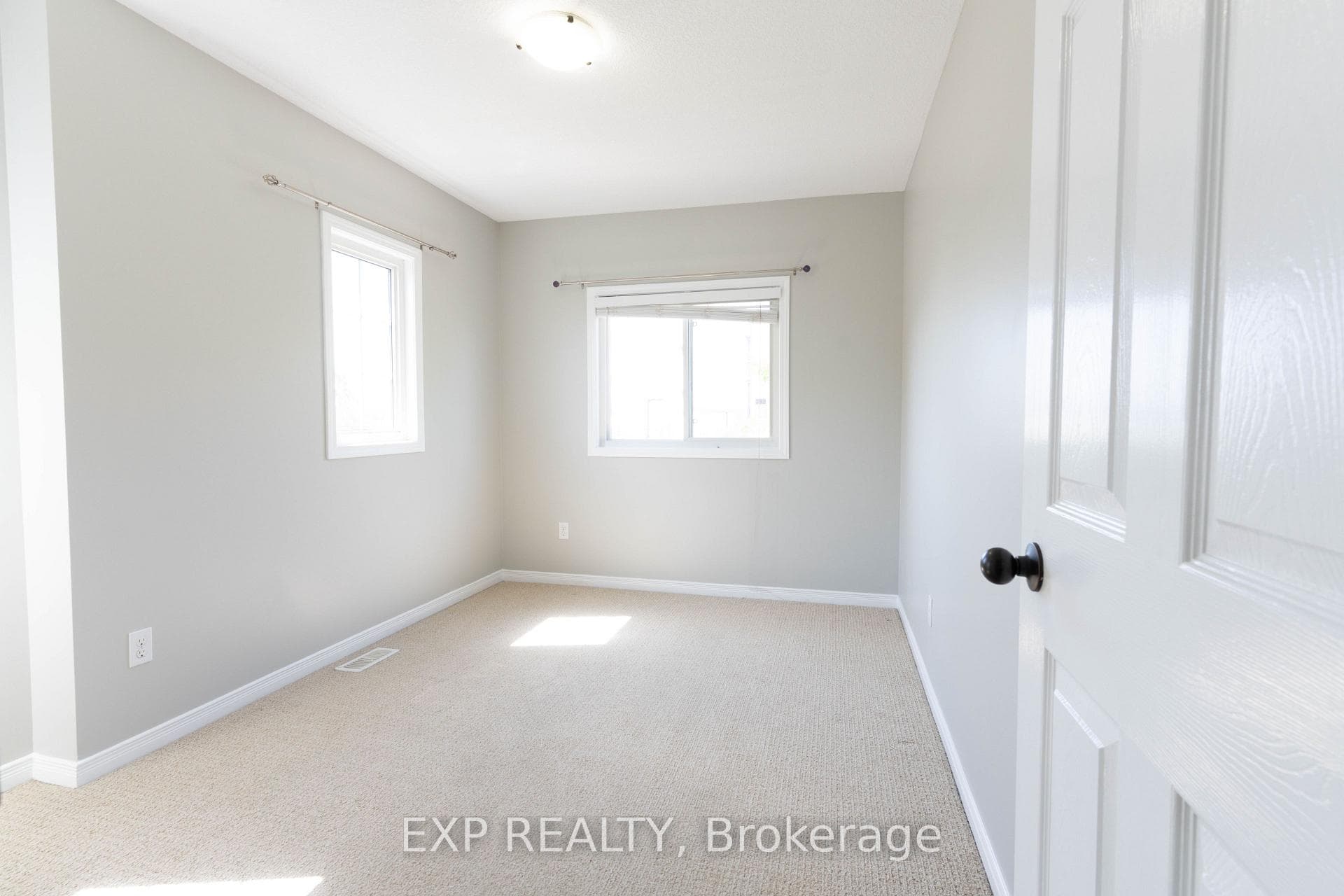 1319 COUNTRYSTONE Drive photo 34