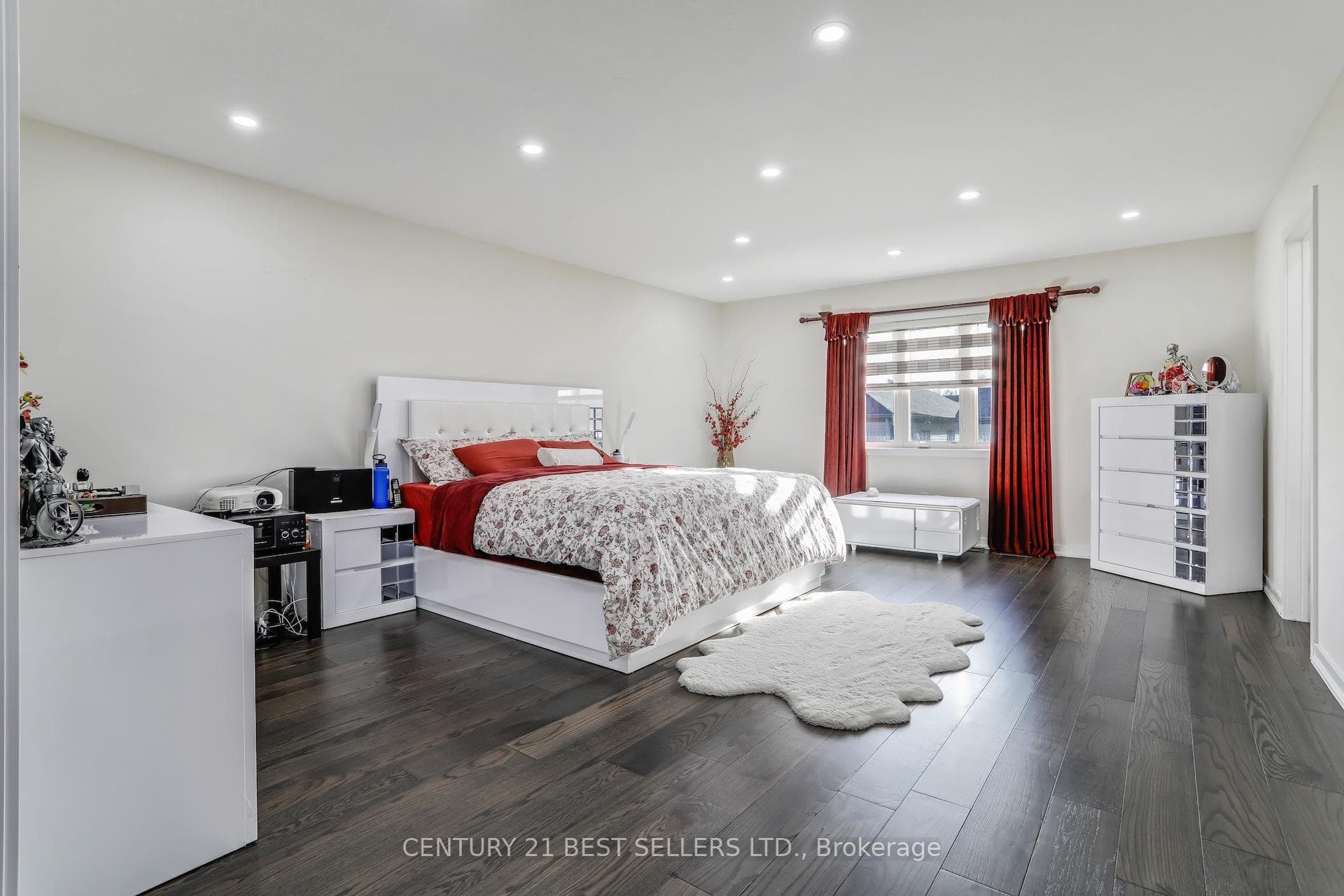 297 Crafter Crescent photo 25