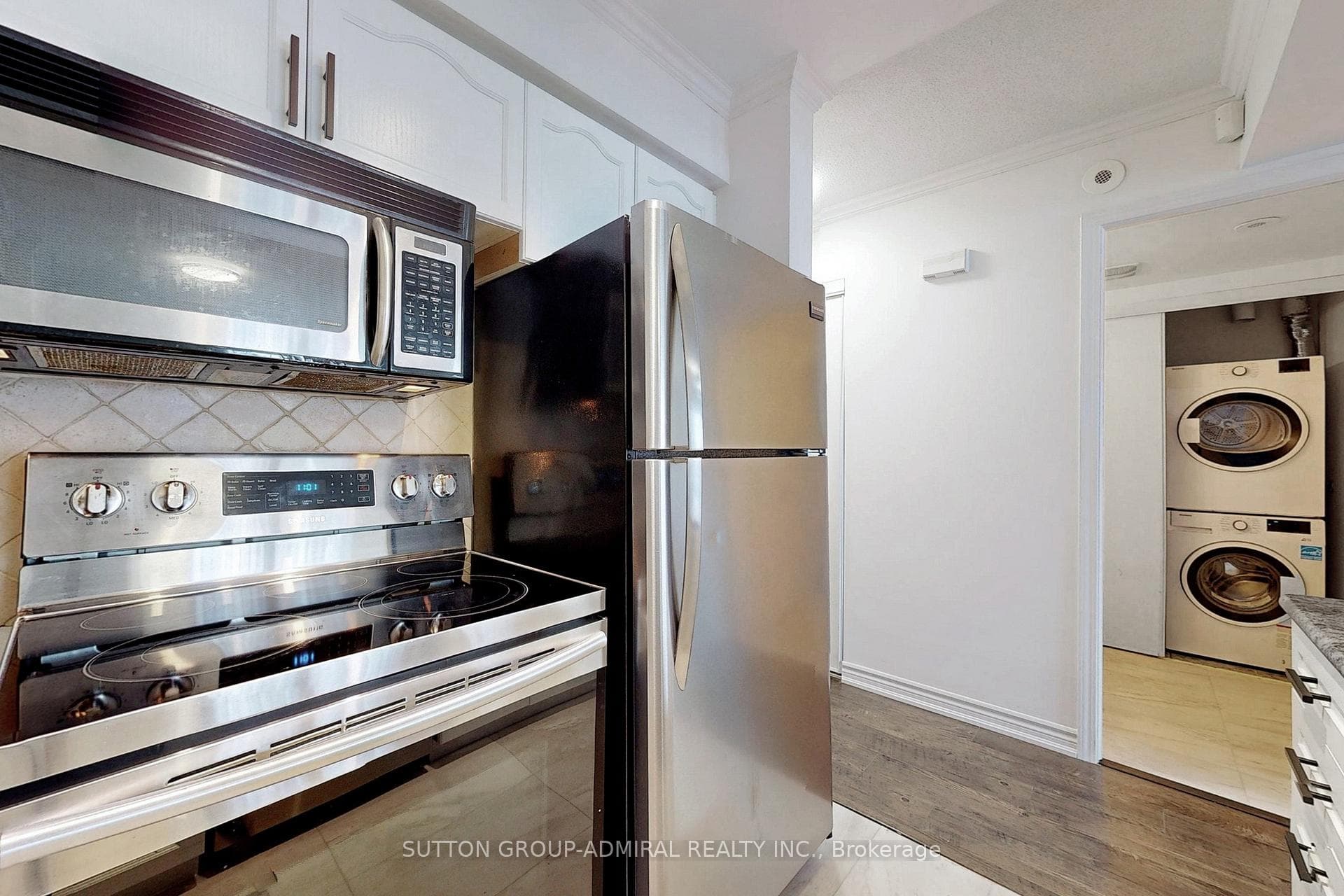 55 George Appleton Way Unit 1038 photo 5