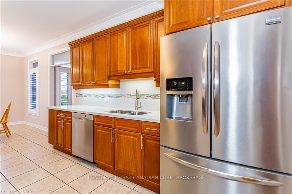 274 BERRYHILL Drive photo 15