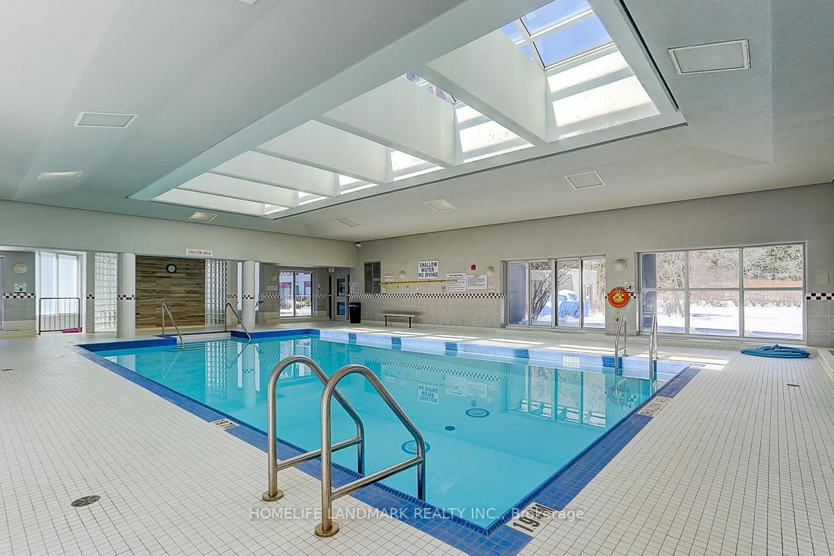 5765 Yonge Street Unit 605 photo 4