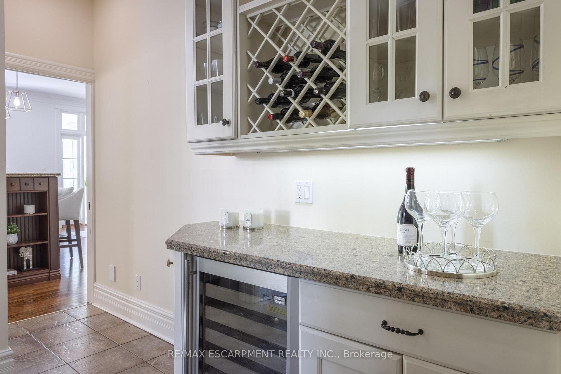 317 Chartwell Road photo 13