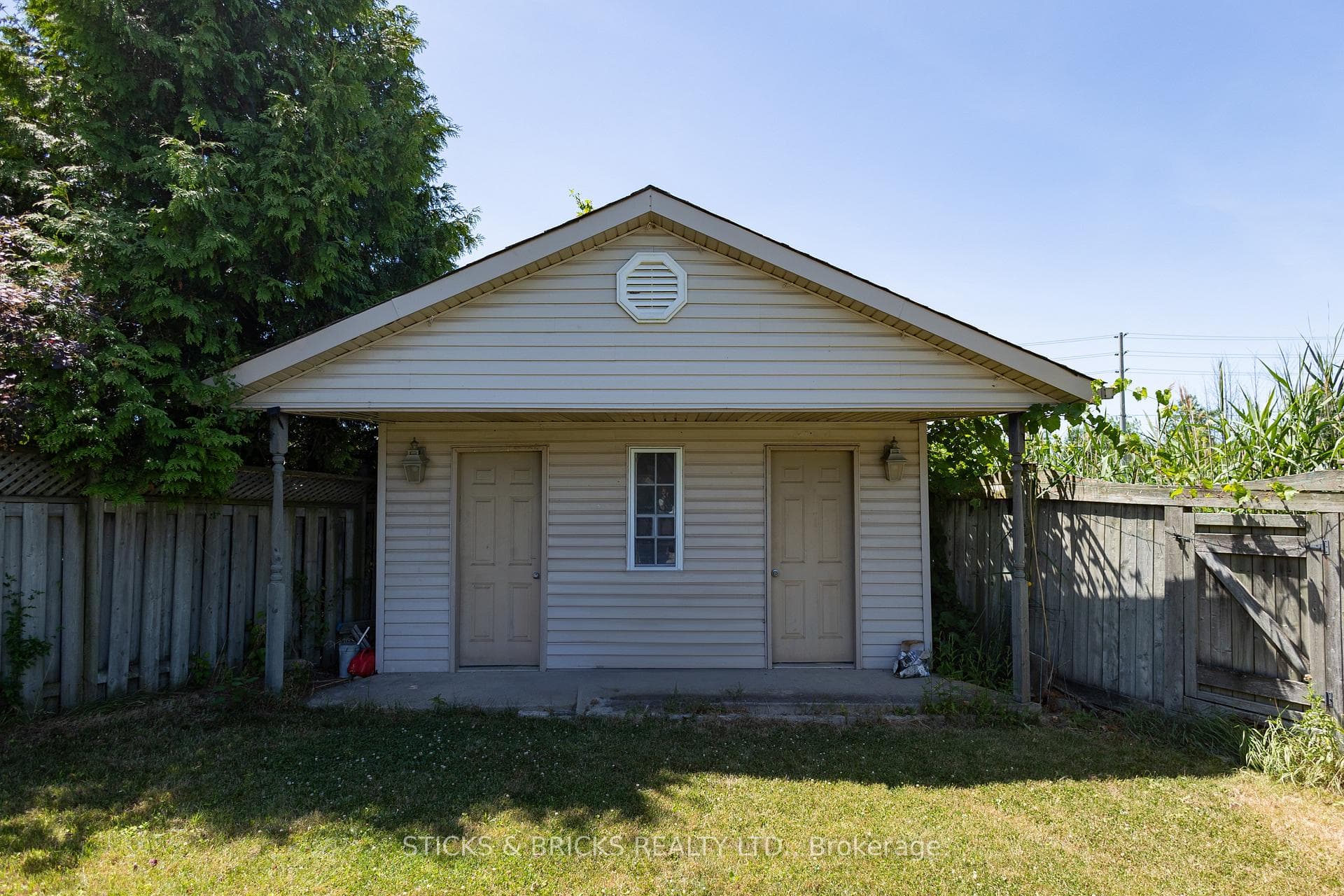 8207 Beaver Glen Drive photo 36