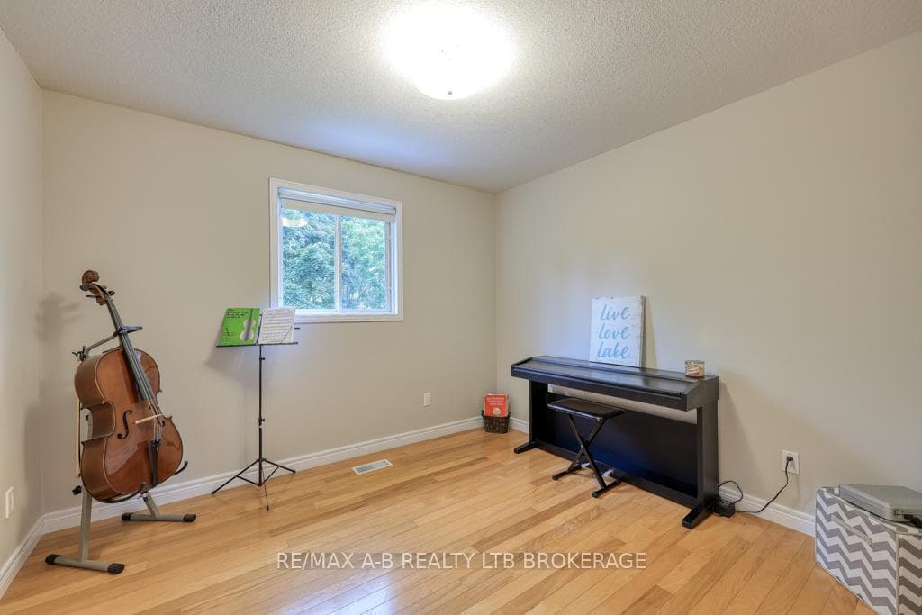 94 Mason Drive photo 31