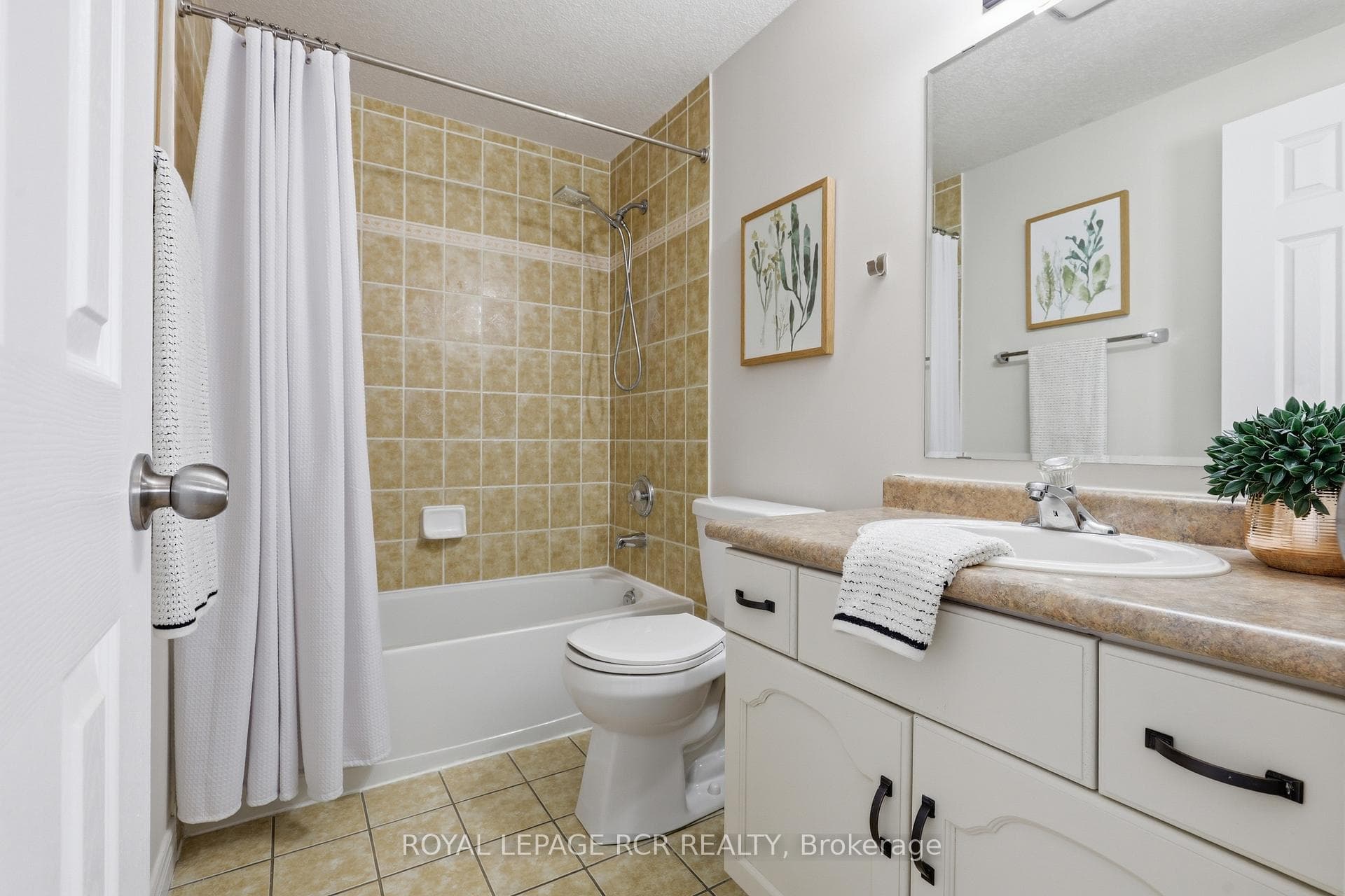 11 Farrell Lane photo 13
