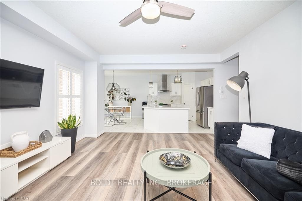 127 DENNIS Drive photo 9