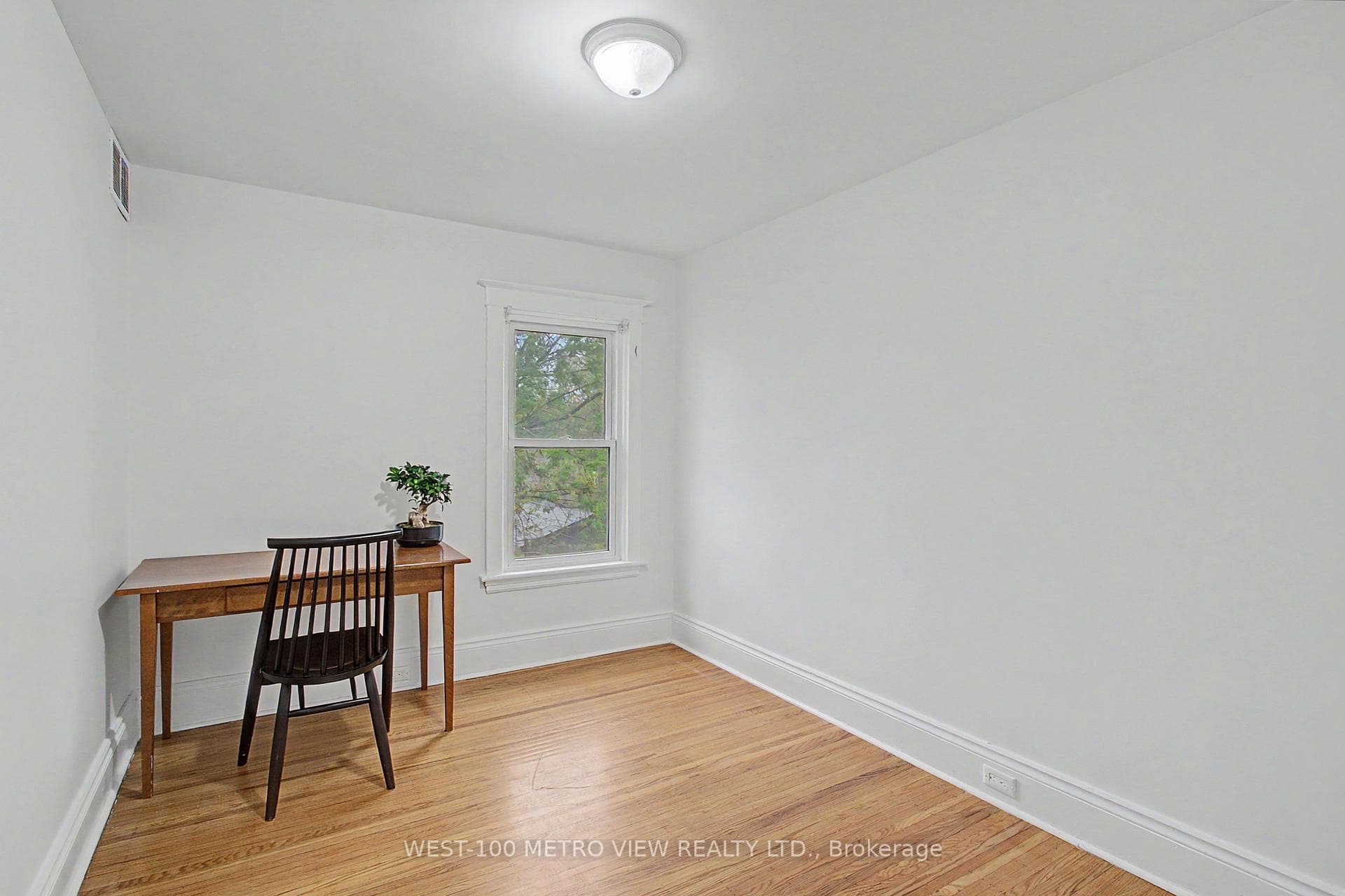 21 Springer Avenue photo 23
