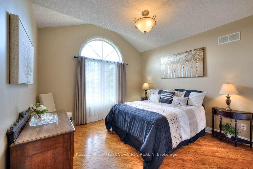 25 John Ross Court photo 17