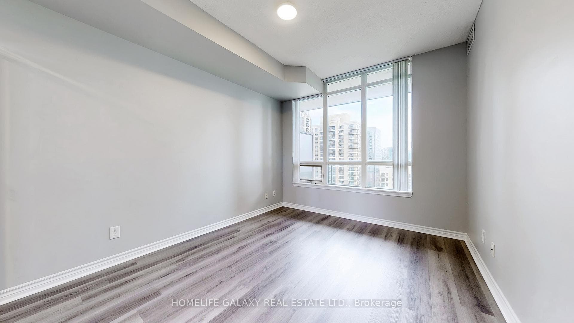 388 Prince Of Wales Drive Unit 901 photo 10