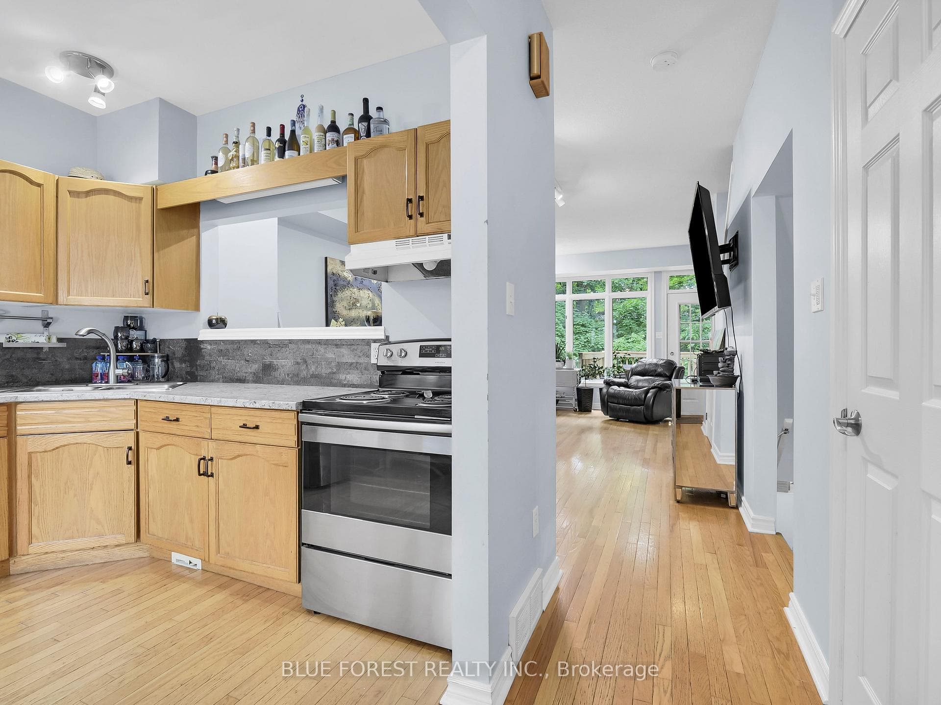 1415 Commissioners Road Unit 26 photo 28