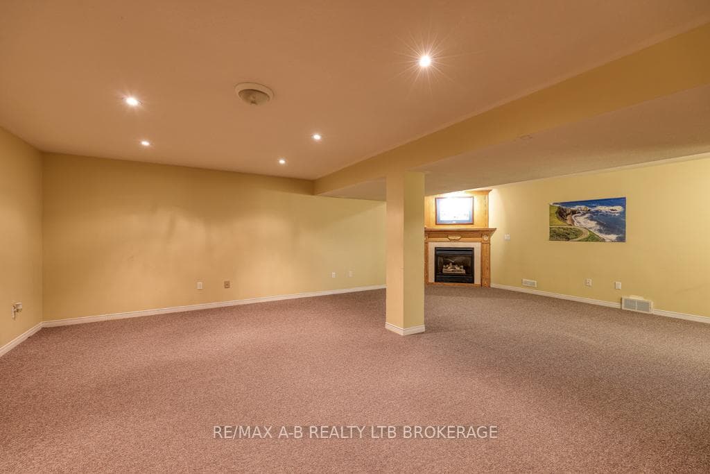 94 Mason Drive photo 36