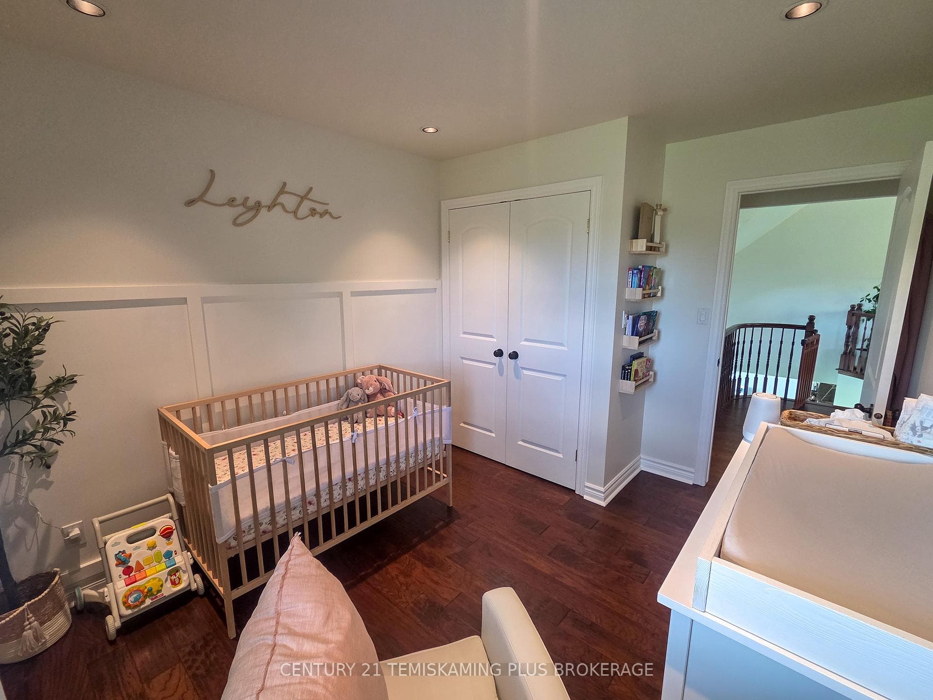 414305 Bryans Road photo 31