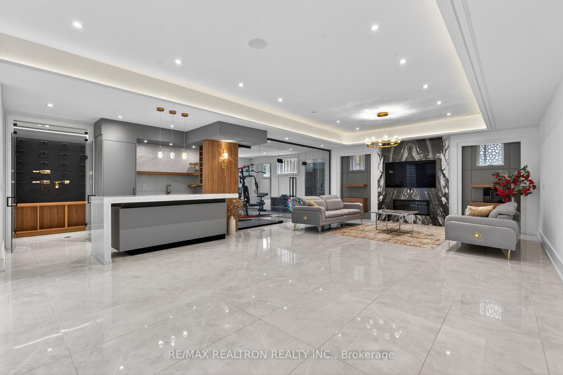 116 OAK Avenue photo 47