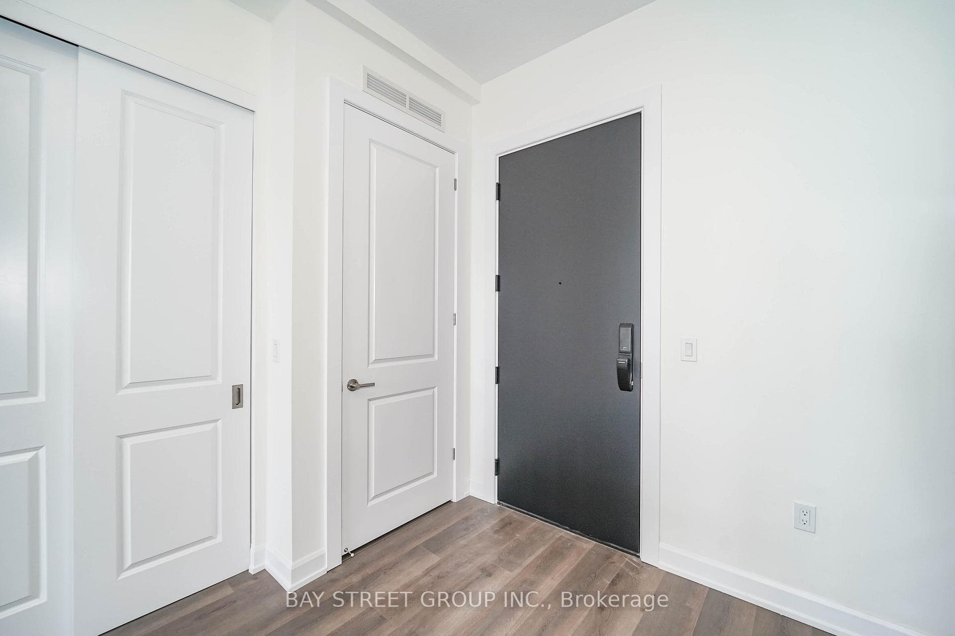 3200 William Coltson Avenue Unit 113 photo 5