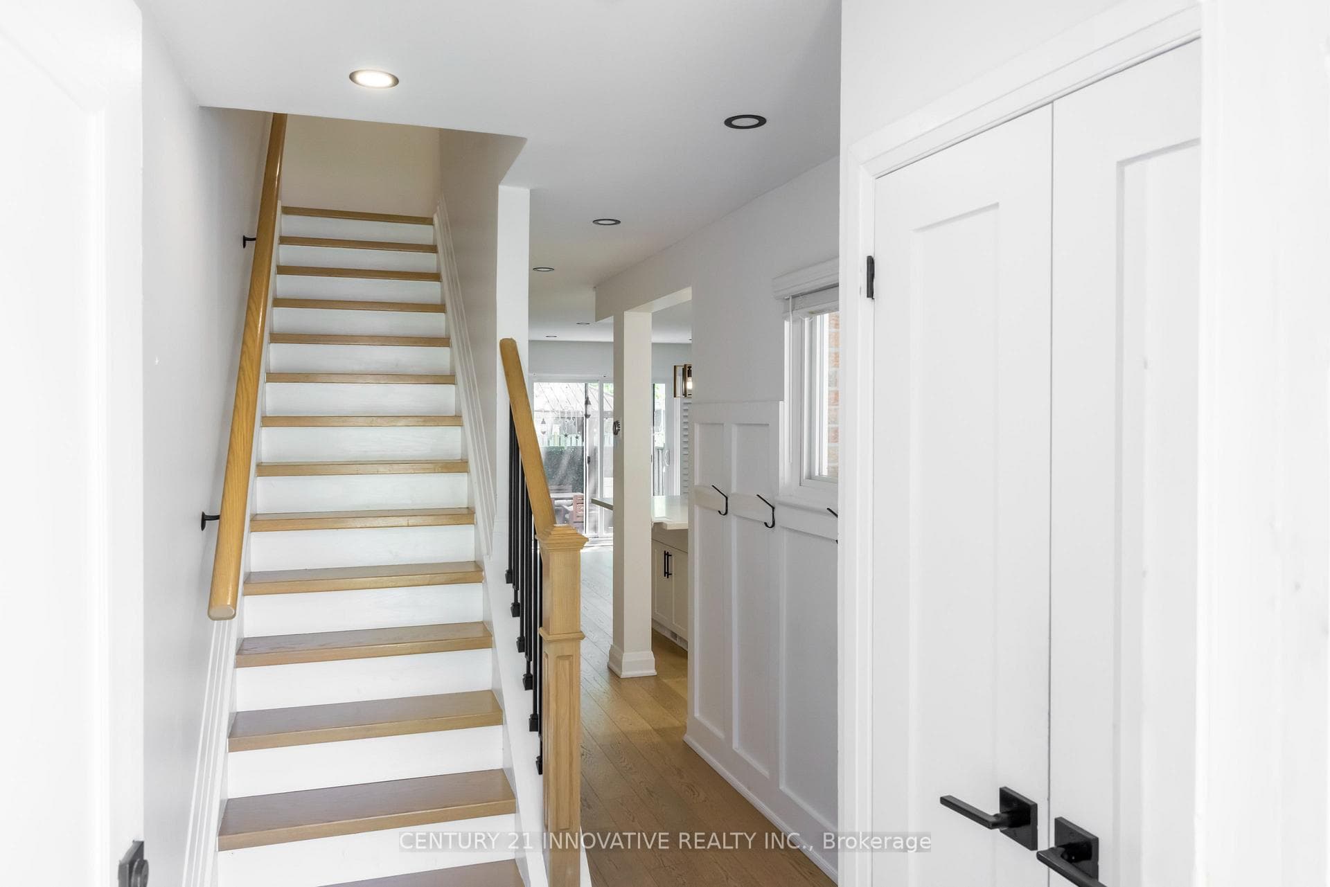 2451 Bridletowne Circle Unit 19 photo 3